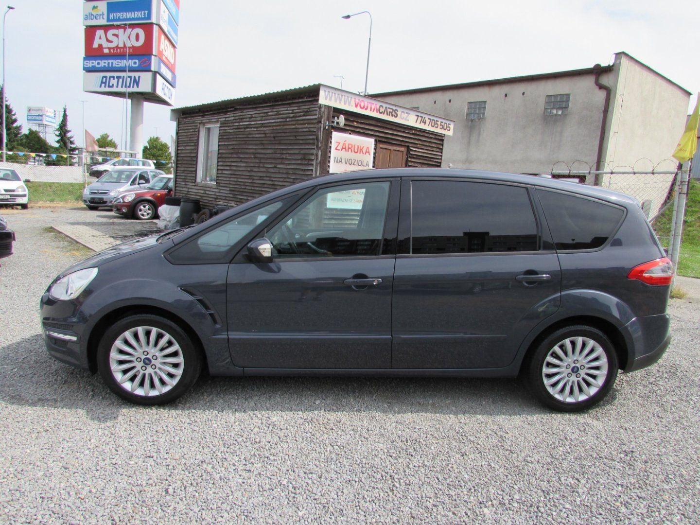 Ford S-MAX, 2.0 TDCi 120kW, 7 MÍSTNÉ - fotka 4