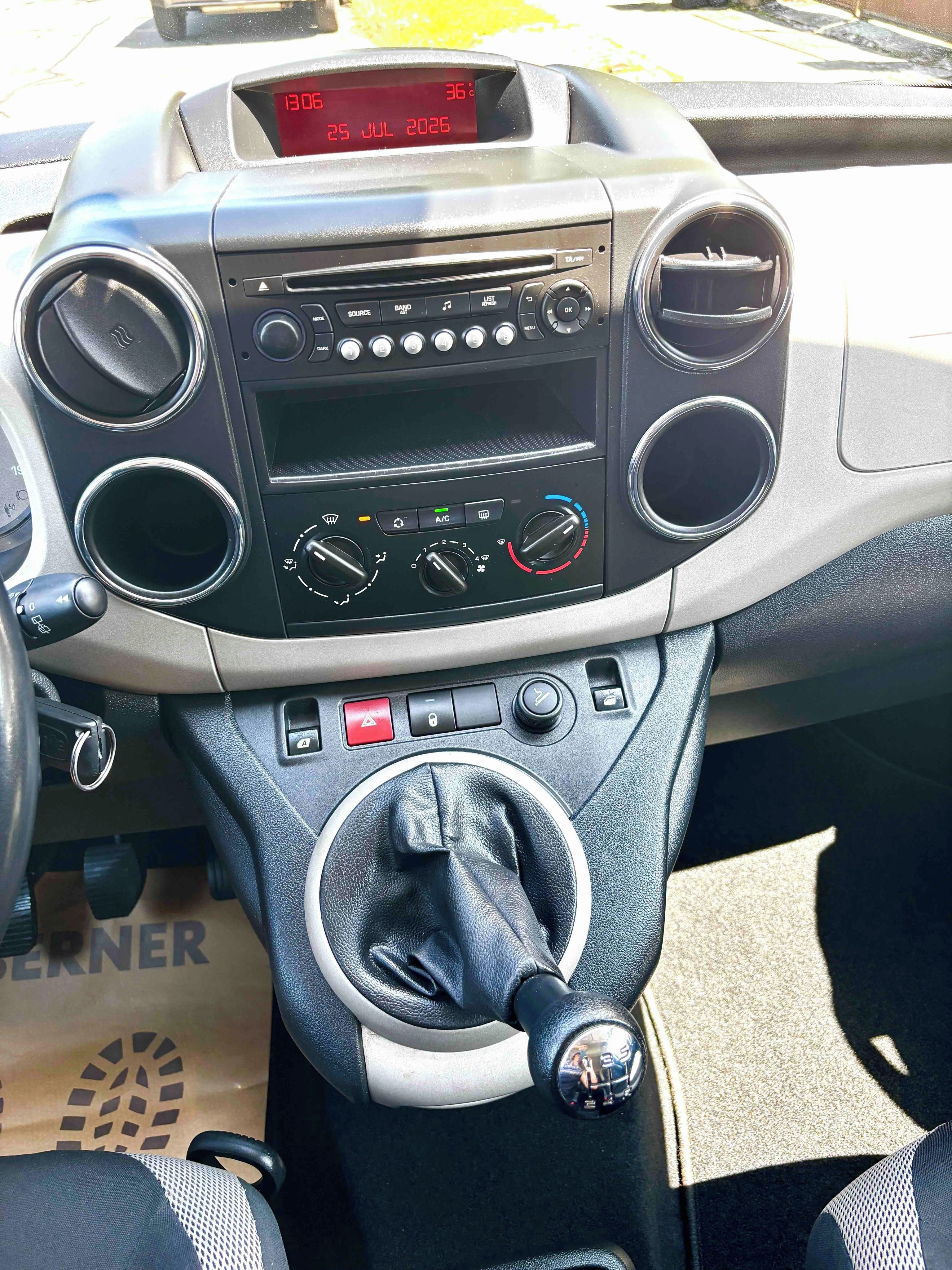 Citroën Berlingo, 1.6 HDi - 94tis.km, 1. maj. ČR - fotka 3