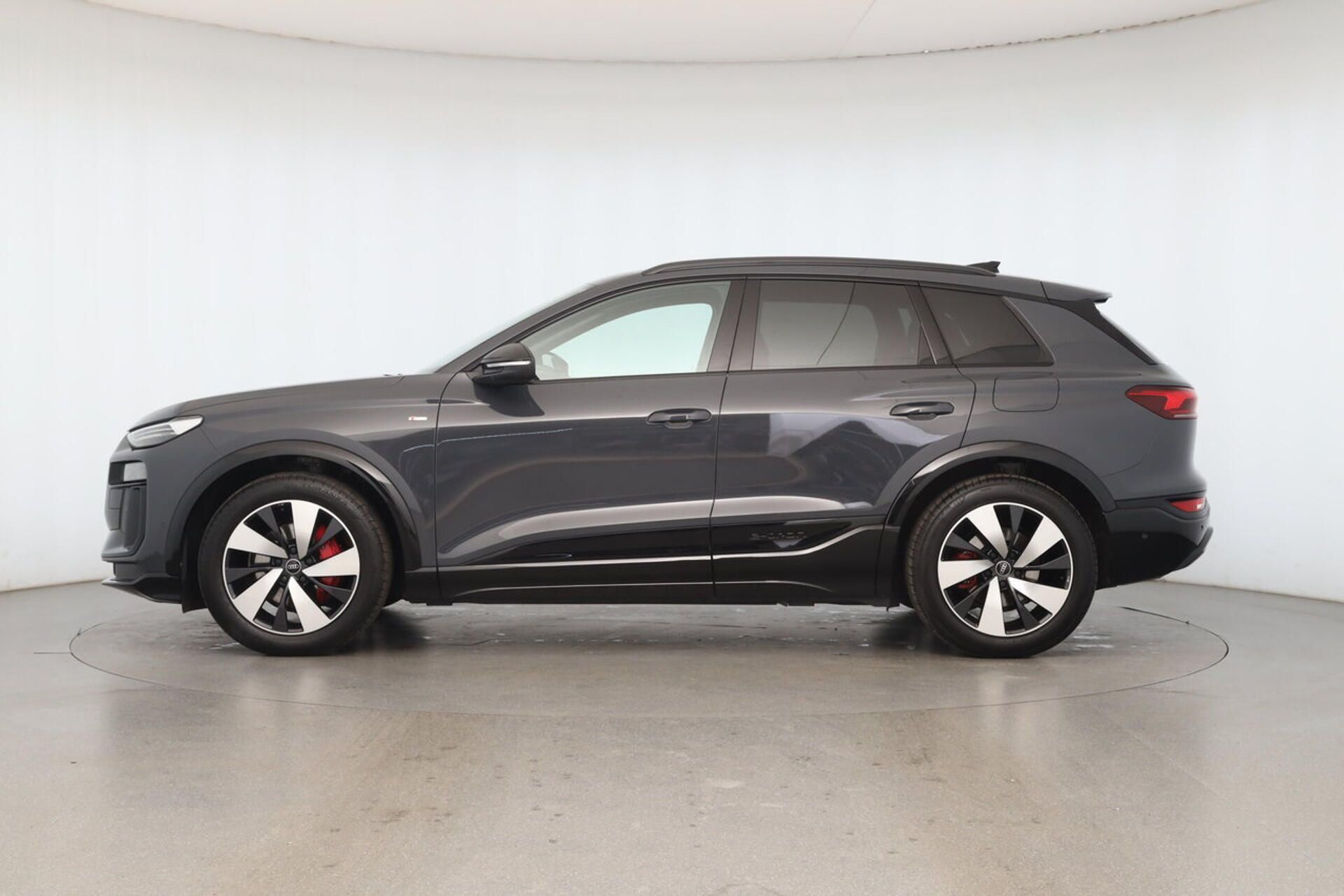 Audi Q6 e-tron, perf. S-Line B&O Vzduch HuD Pa - fotka 3