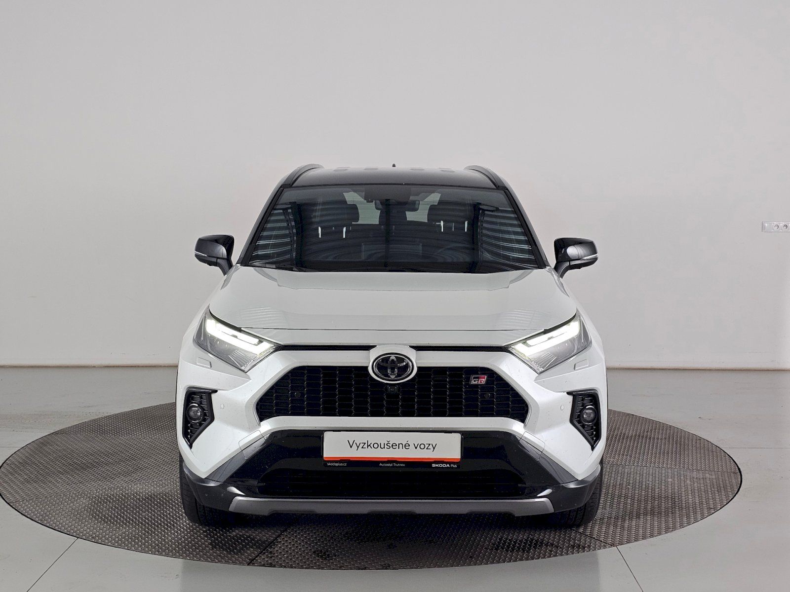 Toyota Rav4, 2.5HEV 222k 4X4 GR SPORT - fotka 4