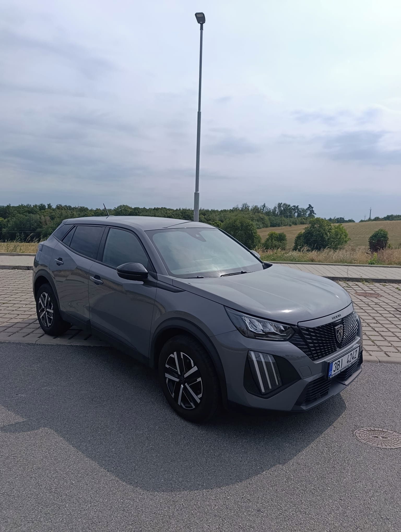 Peugeot 2008, Peugeot 2008 Active - fotka 3