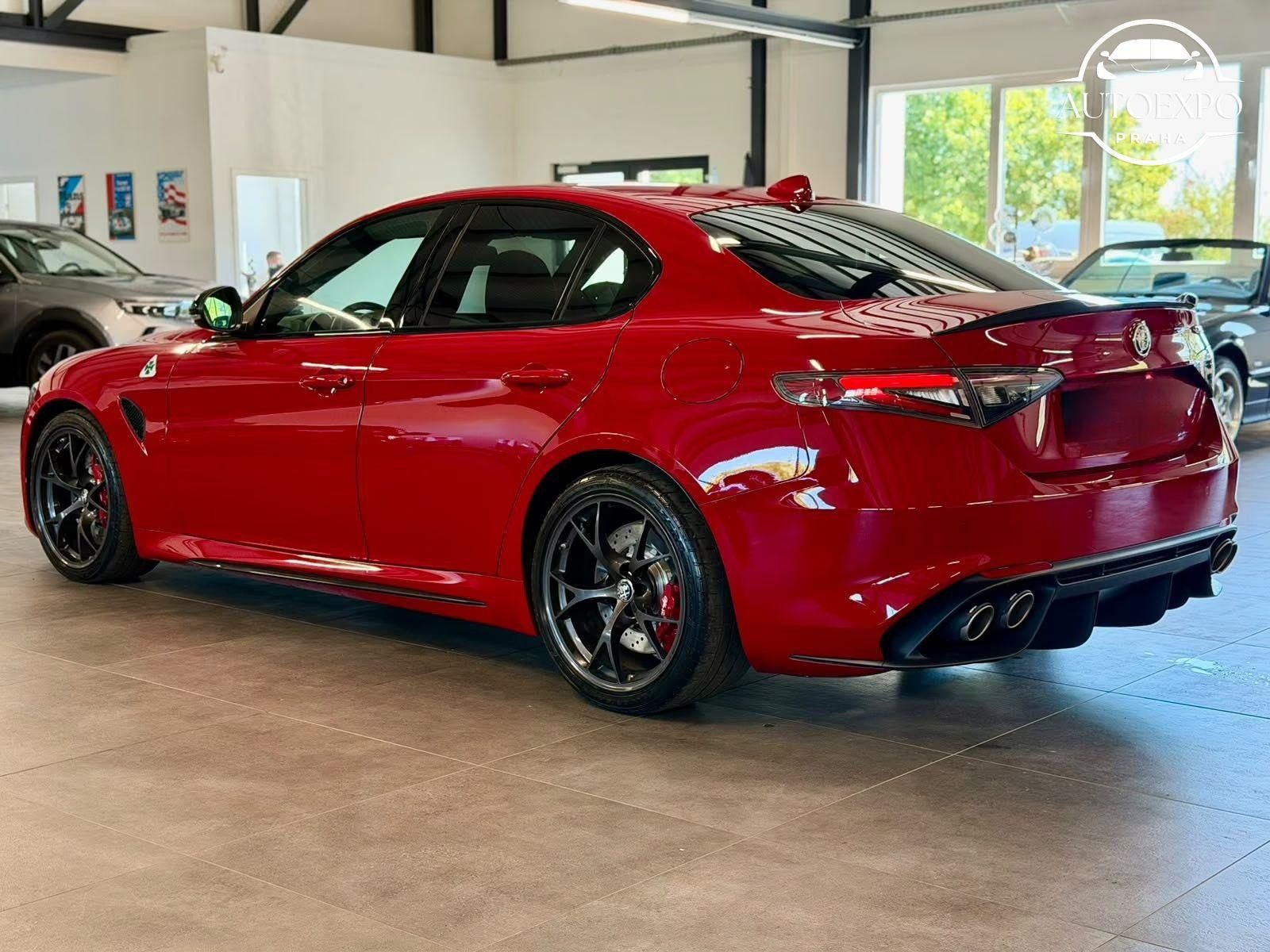 Alfa Romeo Giulia, Quadrifoglio AKRAPOVIC H&K - fotka 6