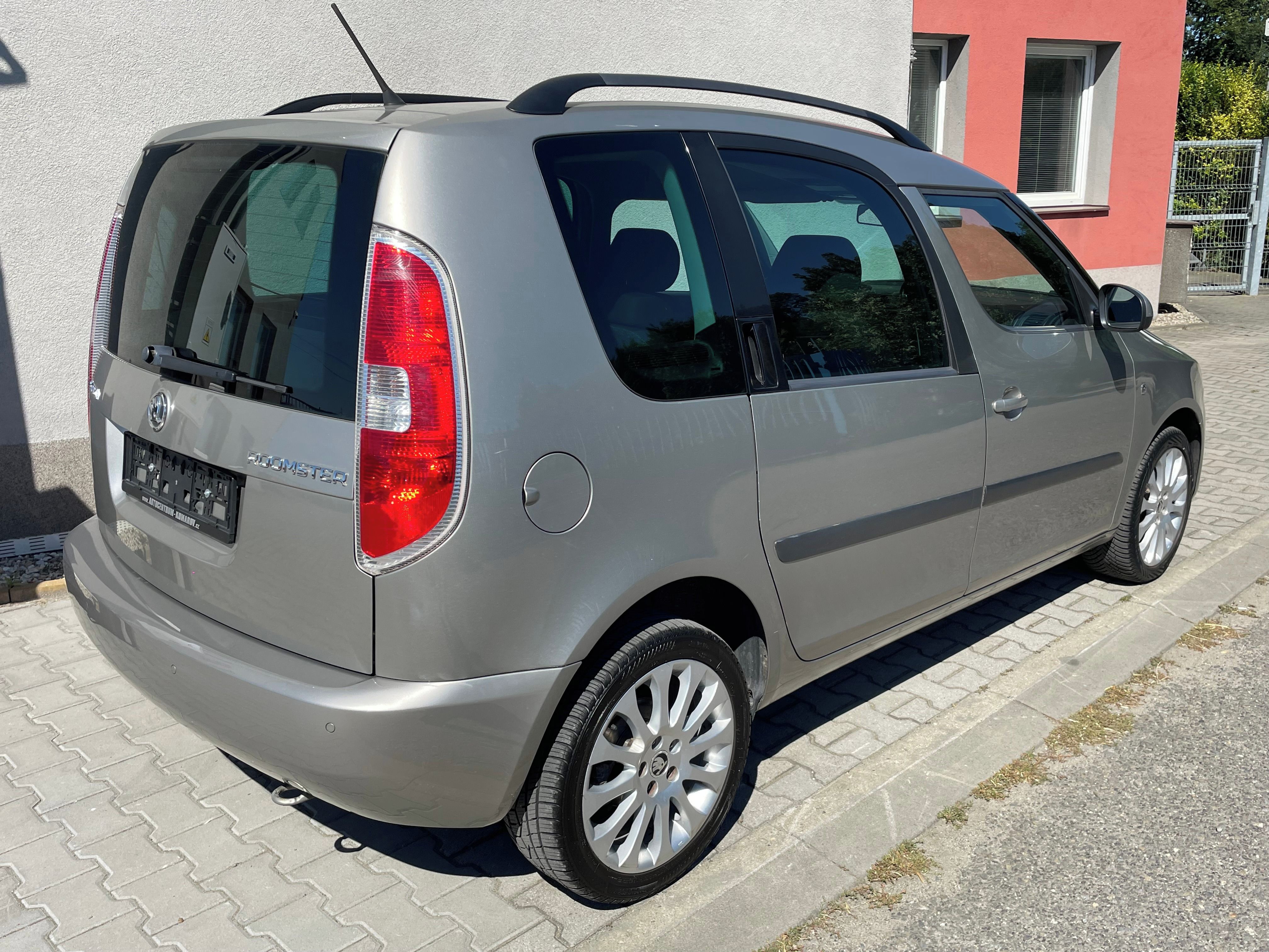 Škoda Roomster, 1.2 TSI 63kW Ambition - fotka 6