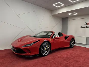Ferrari F8, Spider*LIFT*DISPLAY*TEMPOMAT