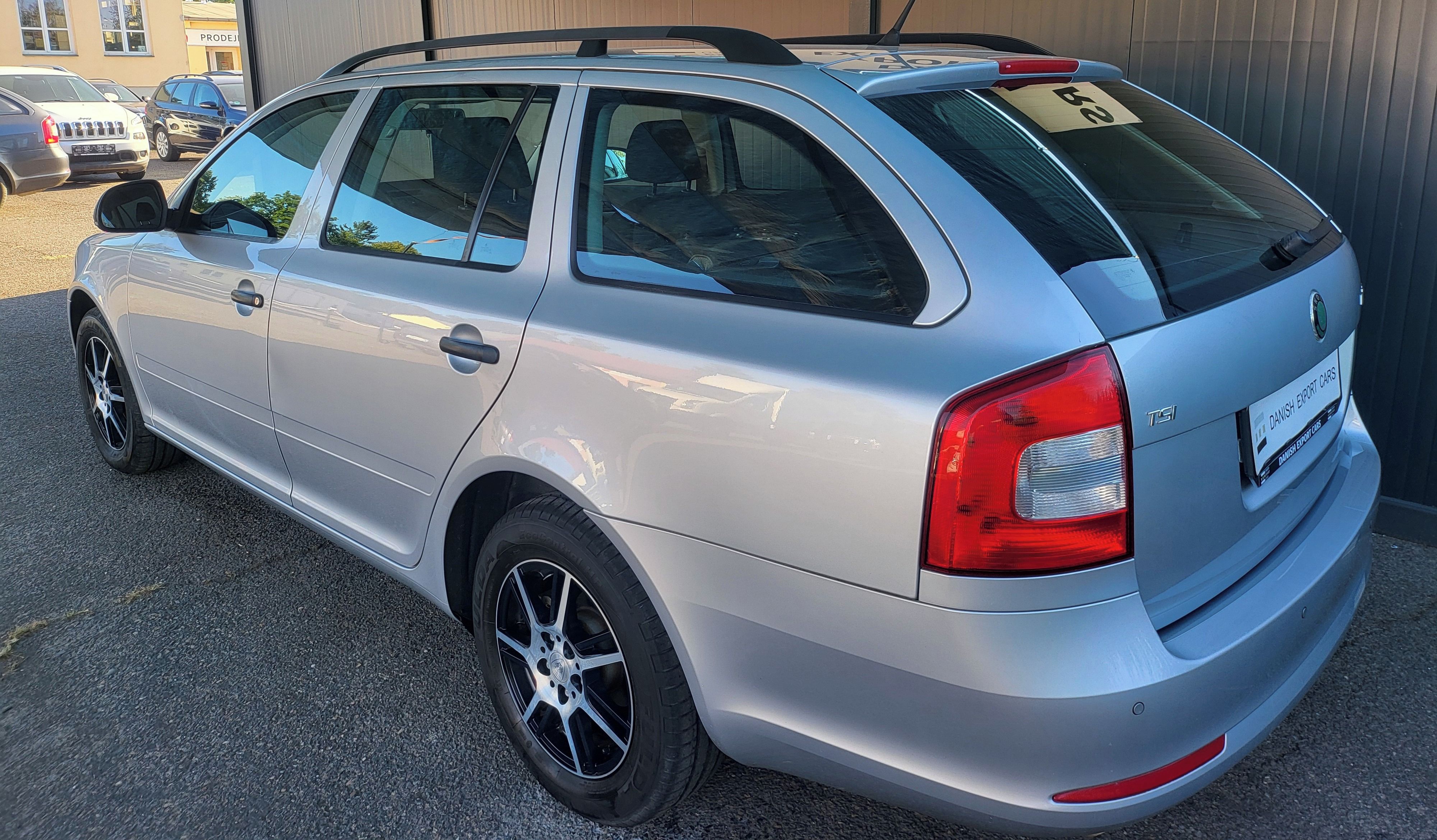 Škoda Octavia, 1.4 TSI PRAVIDELNÝ SERVIS - fotka 4