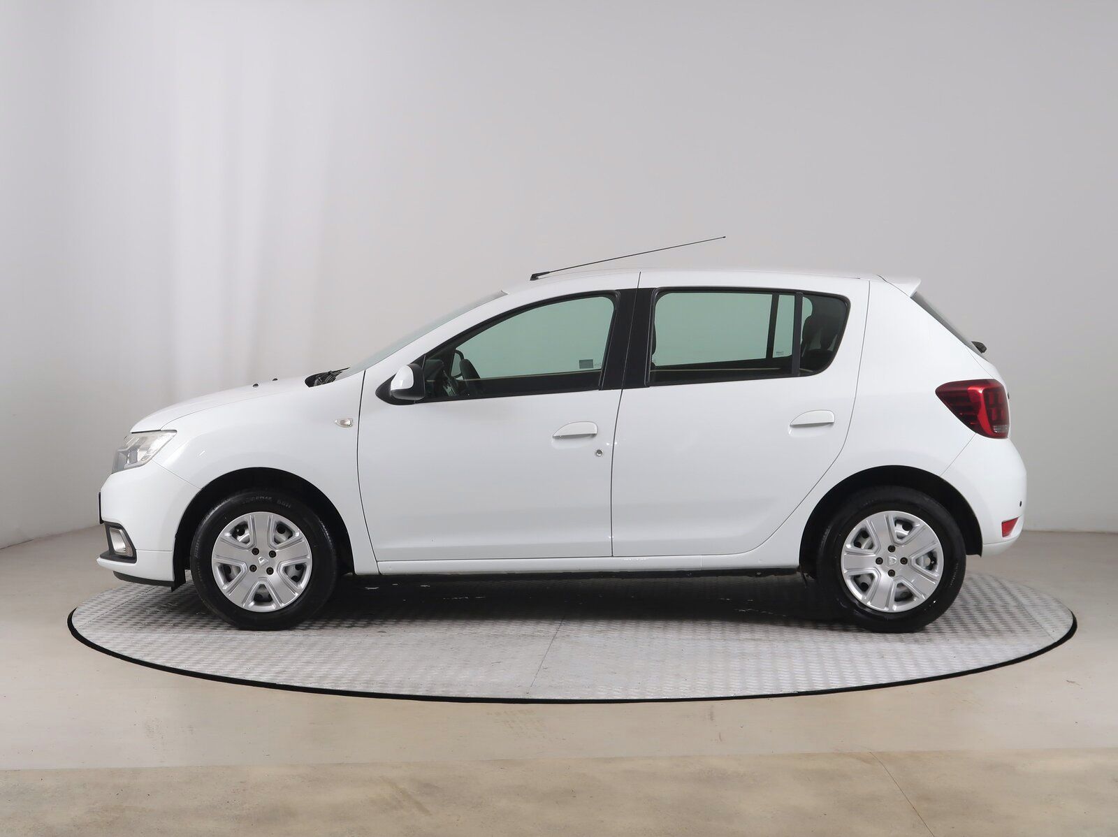 Dacia Sandero, 1.0 SCe - fotka 3