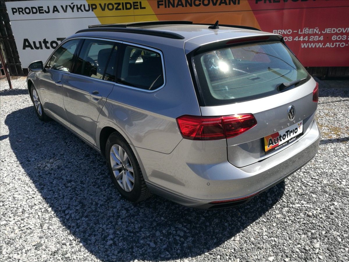 Volkswagen Passat, 2,0 TDI DSG - fotka 4