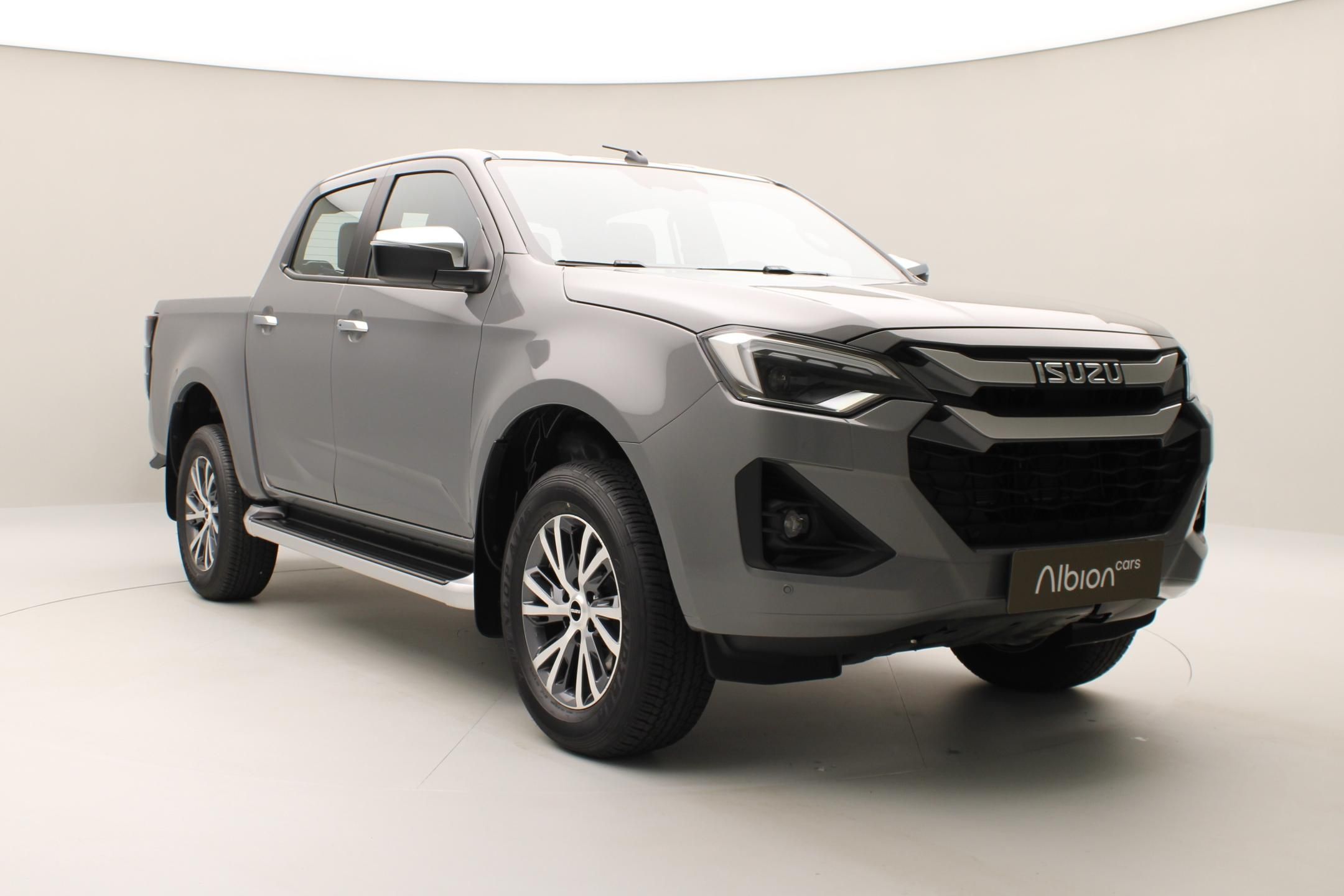 Isuzu D-Max, Double Cab 2,2 LS 4x4 AUT - fotka 6