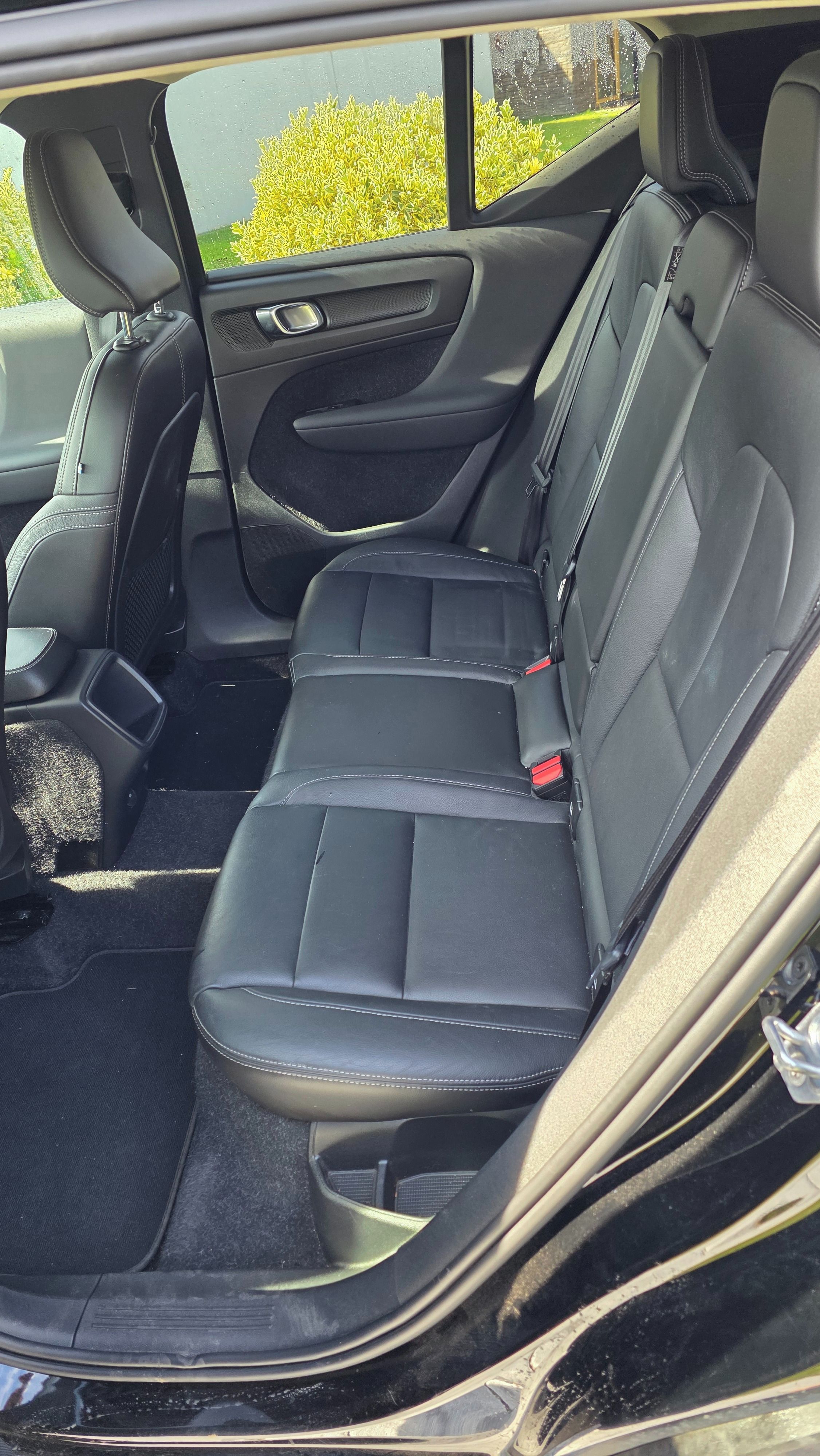 Volvo XC40 - fotka 2