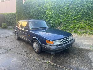 Saab 900