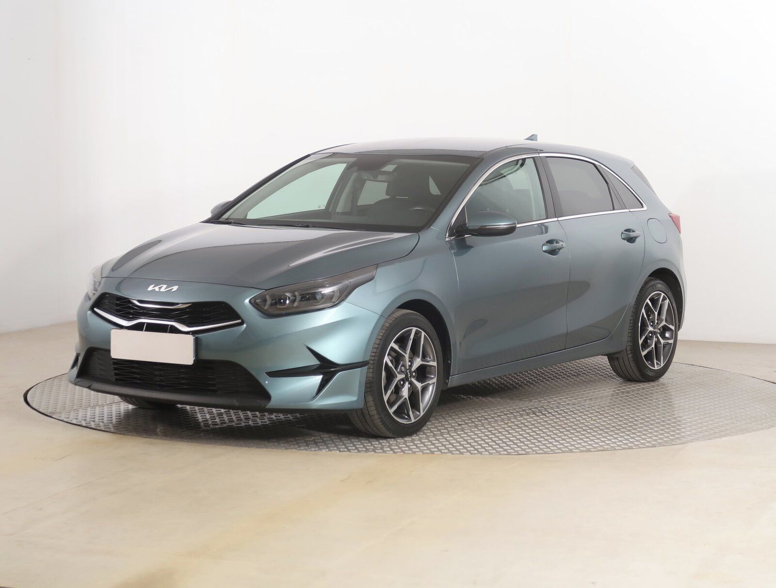 Kia Cee´d, 1.5 T-GDI, Gold, Serv.kniha - fotka 2