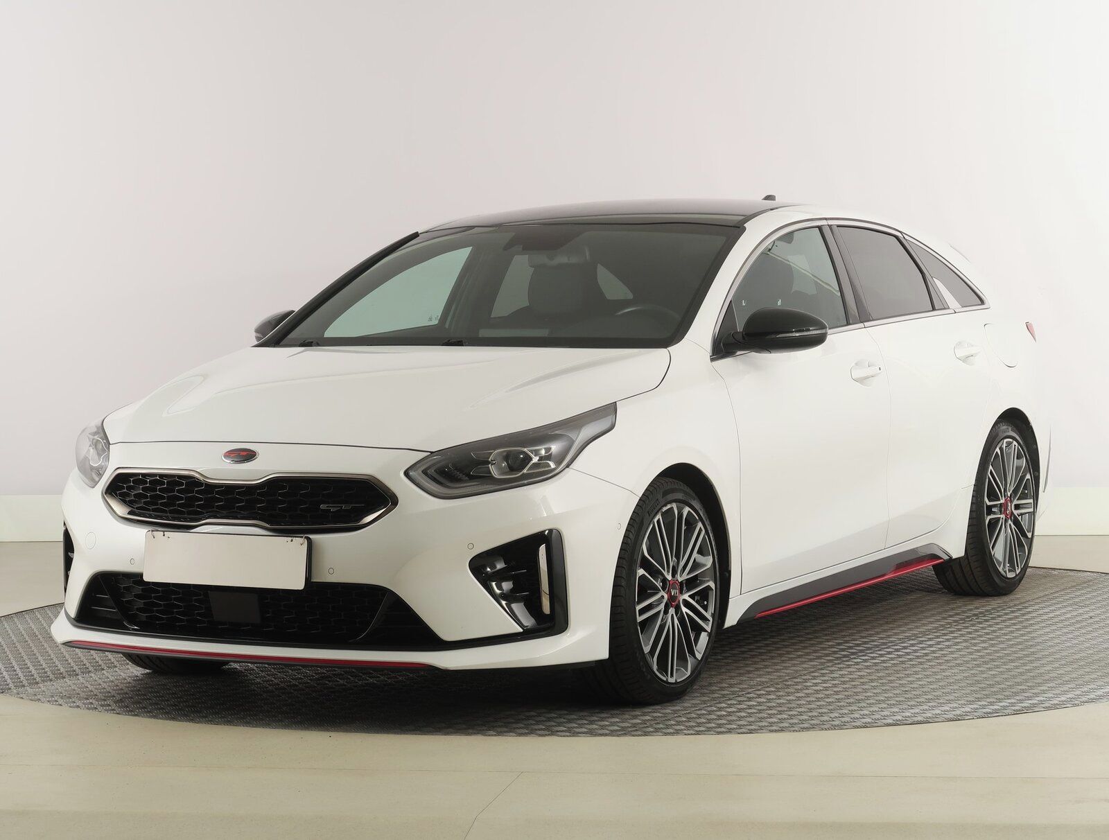 Kia ProCeed, GT 1.6 T-GDI, Automat - fotka 2