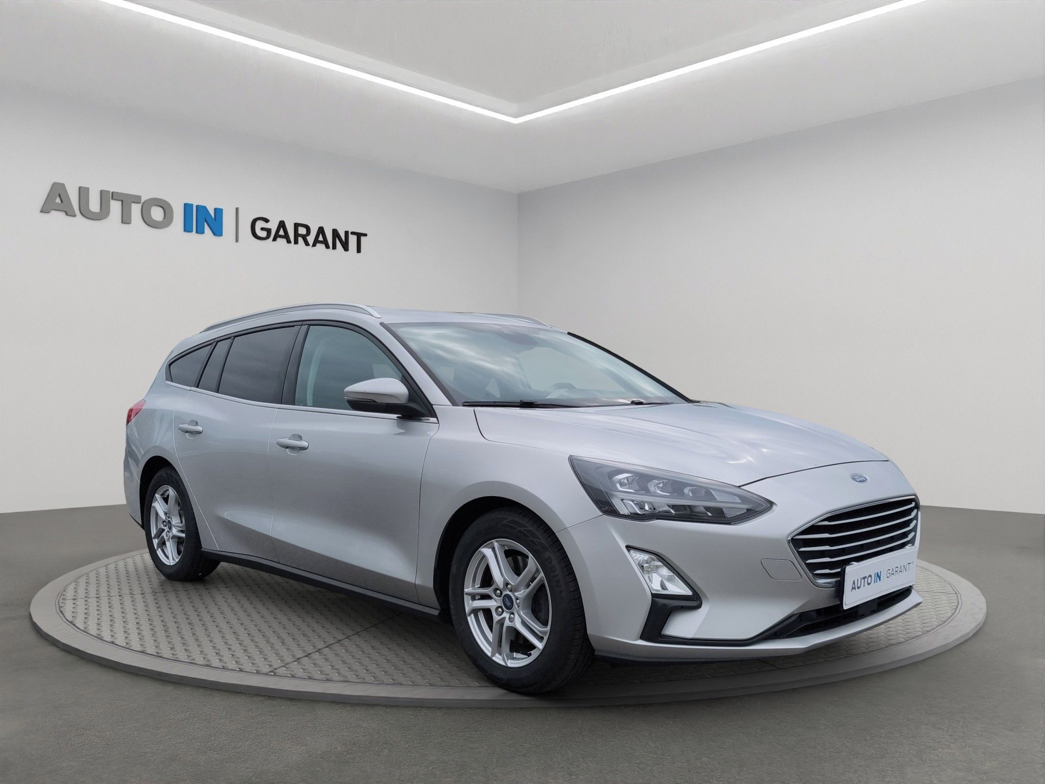 Ford Focus, 1.5 EcoBlue 88kW, ČR - fotka 3