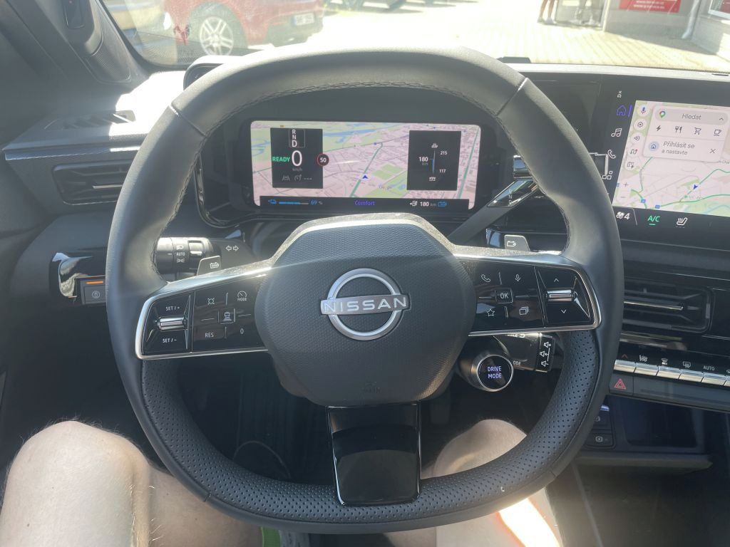 Nissan Micra, Advance 40kWh + 18" litá kola - fotka 5