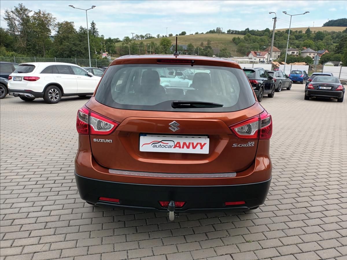 Suzuki SX4 S-Cross, 1,0 BJet,82KW,ČR,TAŽNÉ, - fotka 6