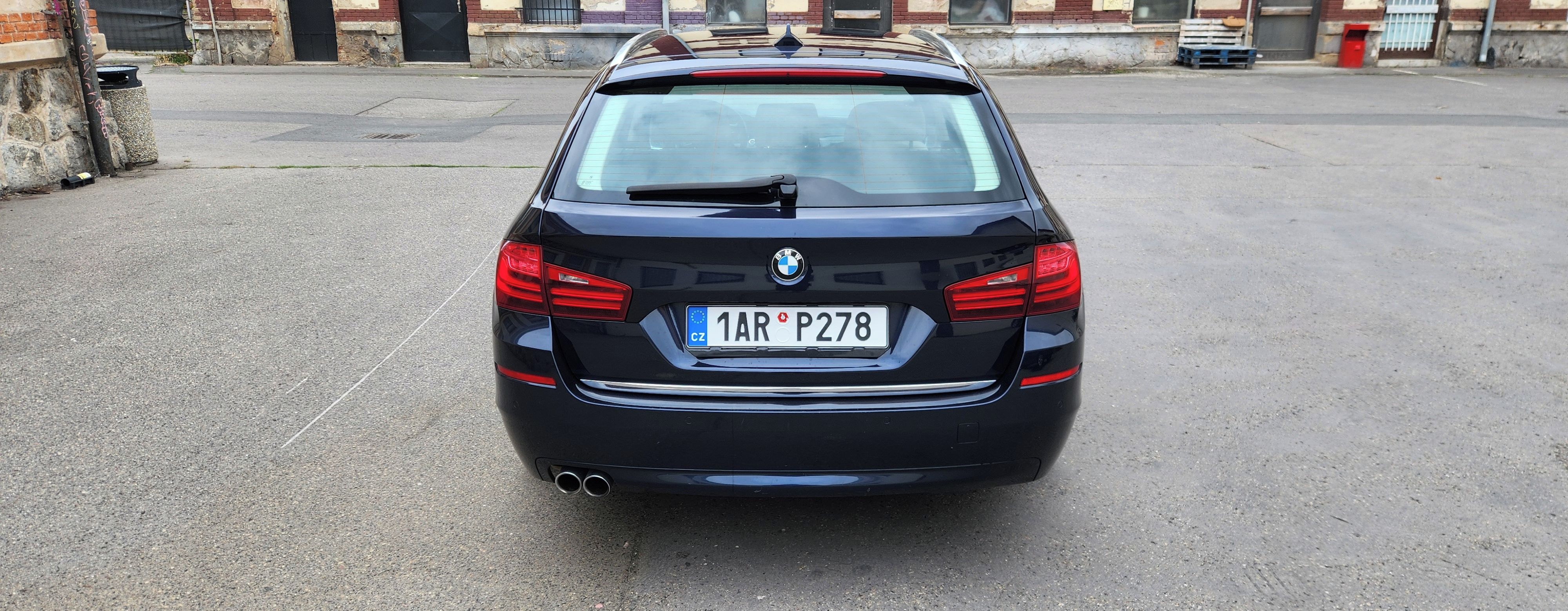 BMW Řada 5, 530XD*LED*PLNÝ*SERVIS*COMBI* - fotka 5