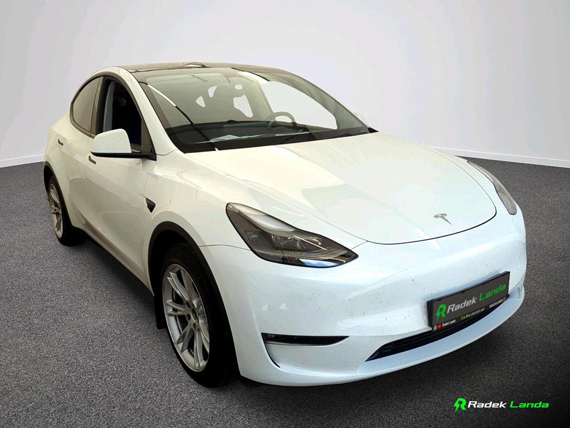 Tesla Model Y, Long Range AWD Berlín | tažné
