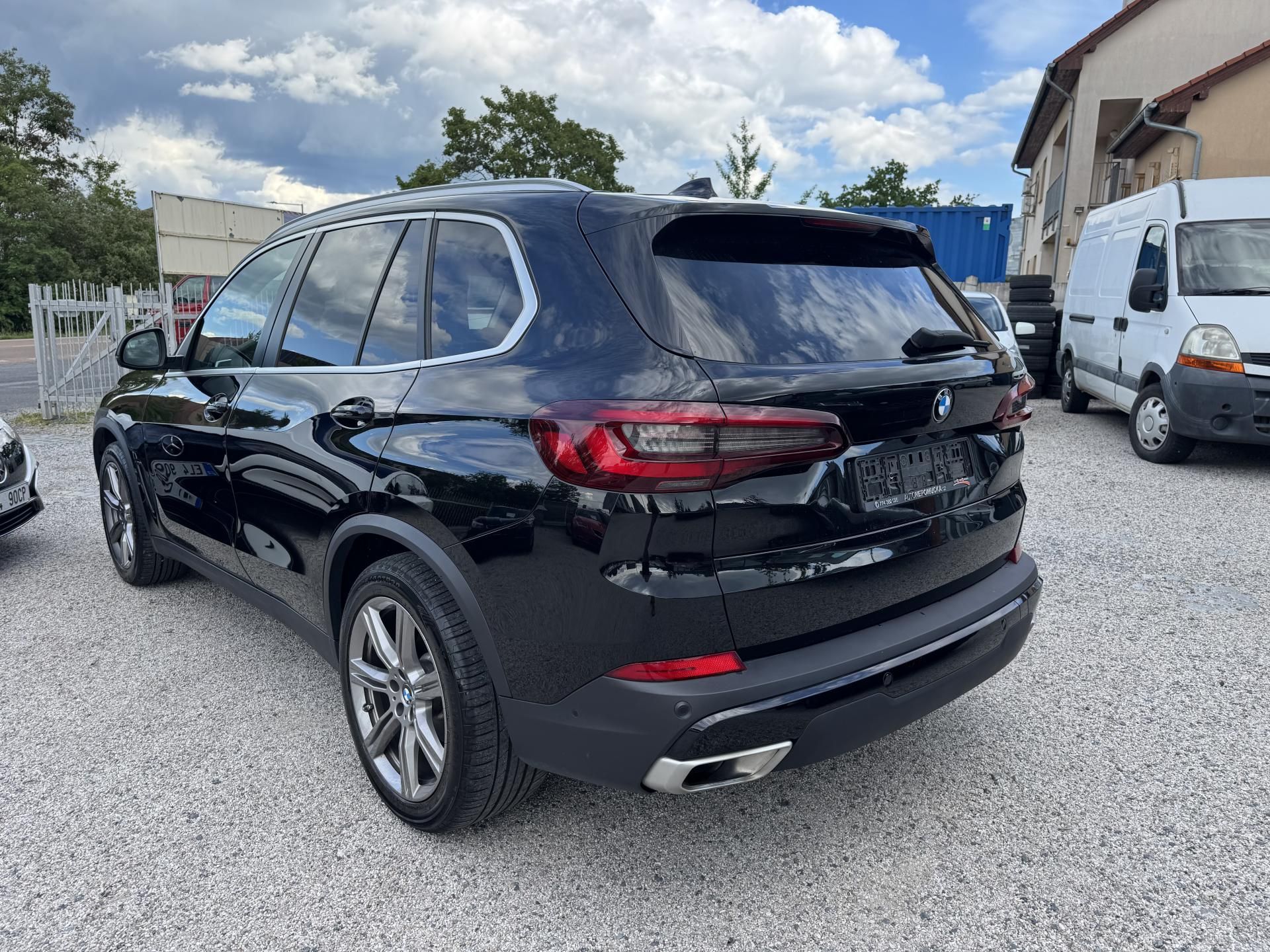 BMW X5, xDrive40d 250 KW - fotka 6