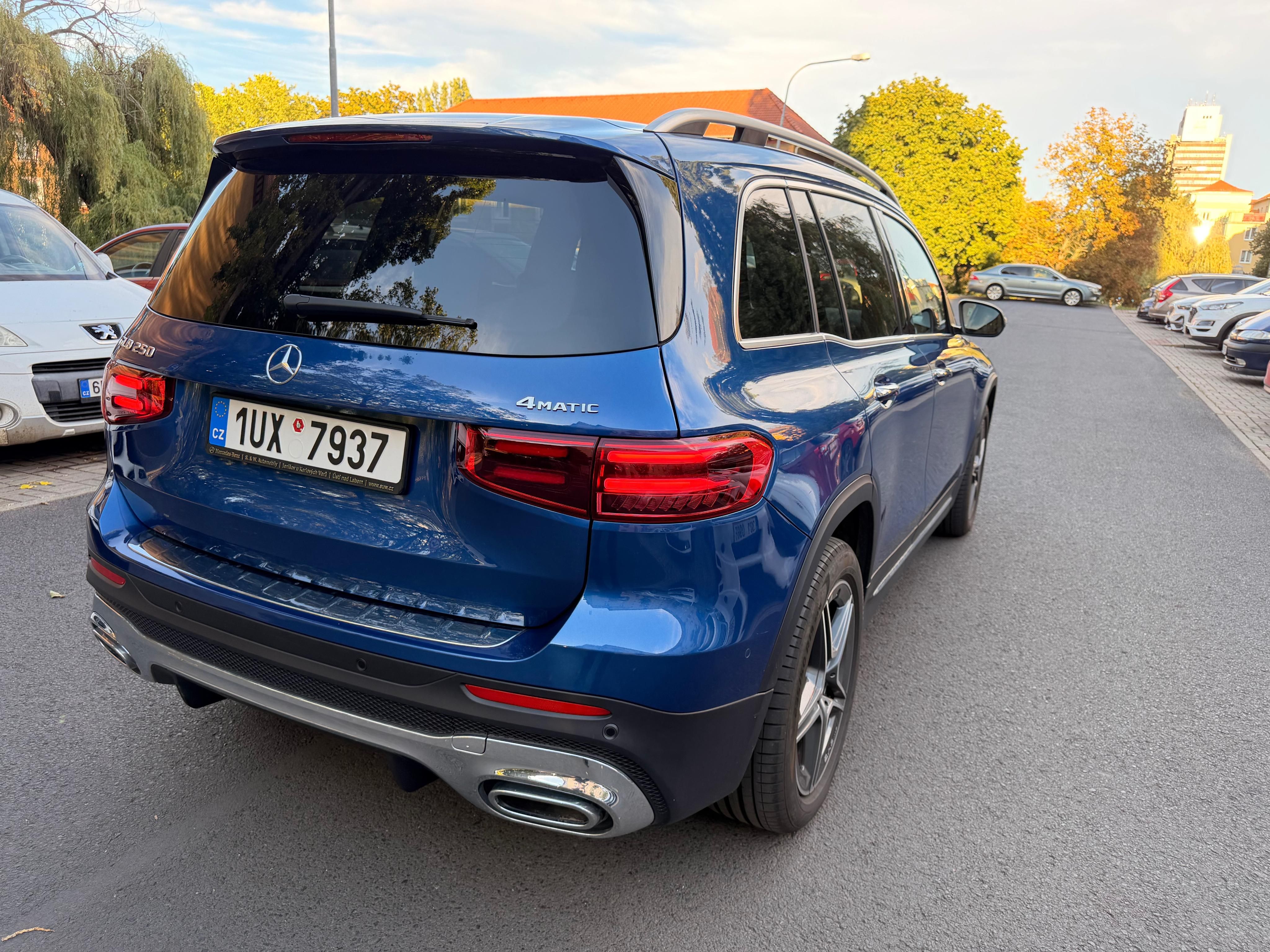 Mercedes-Benz GLB, Mercedes Benz GLB 250 4MATIC - fotka 6