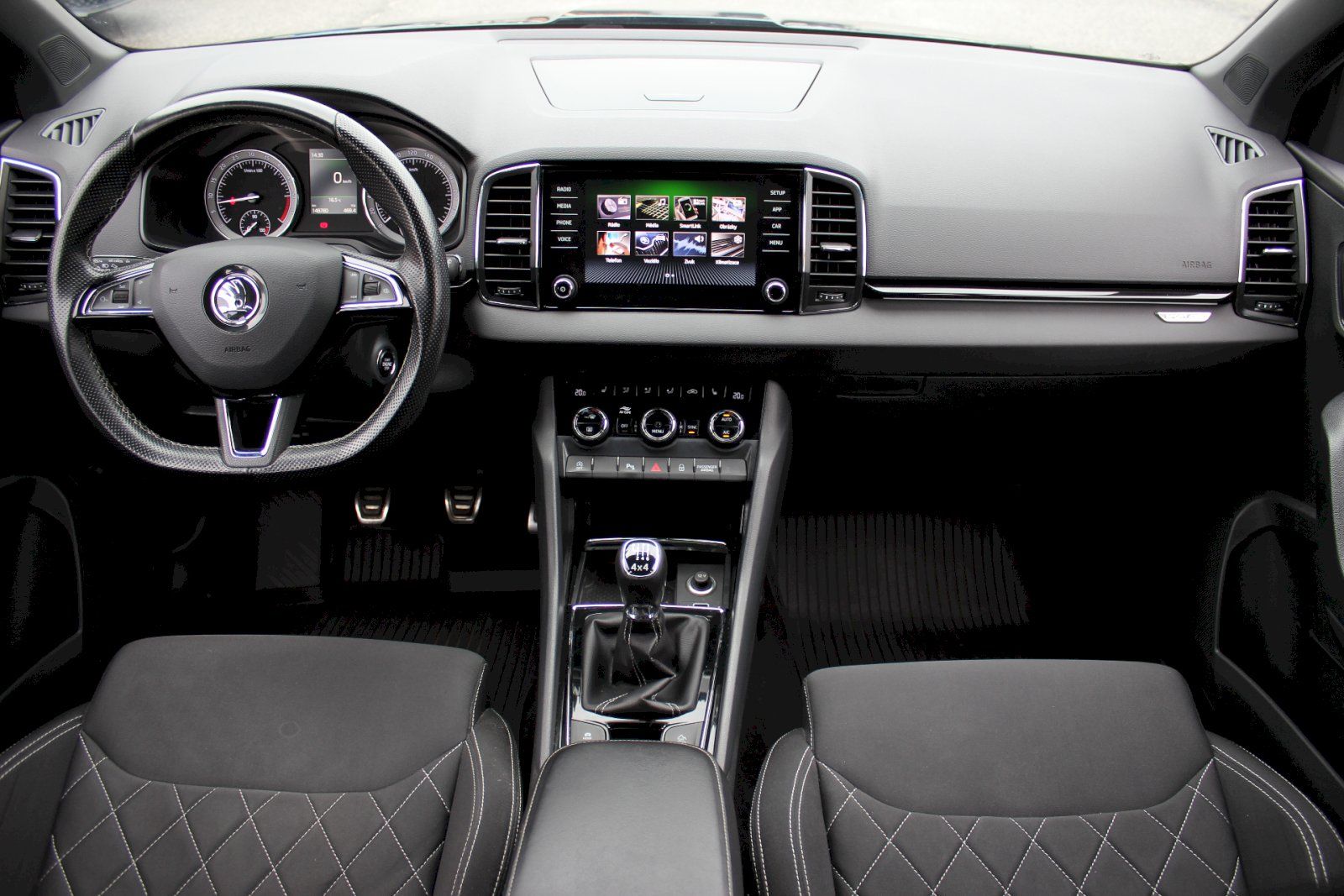 Škoda Karoq, Ambition 4X4 2,0TDI 110kW - fotka 5