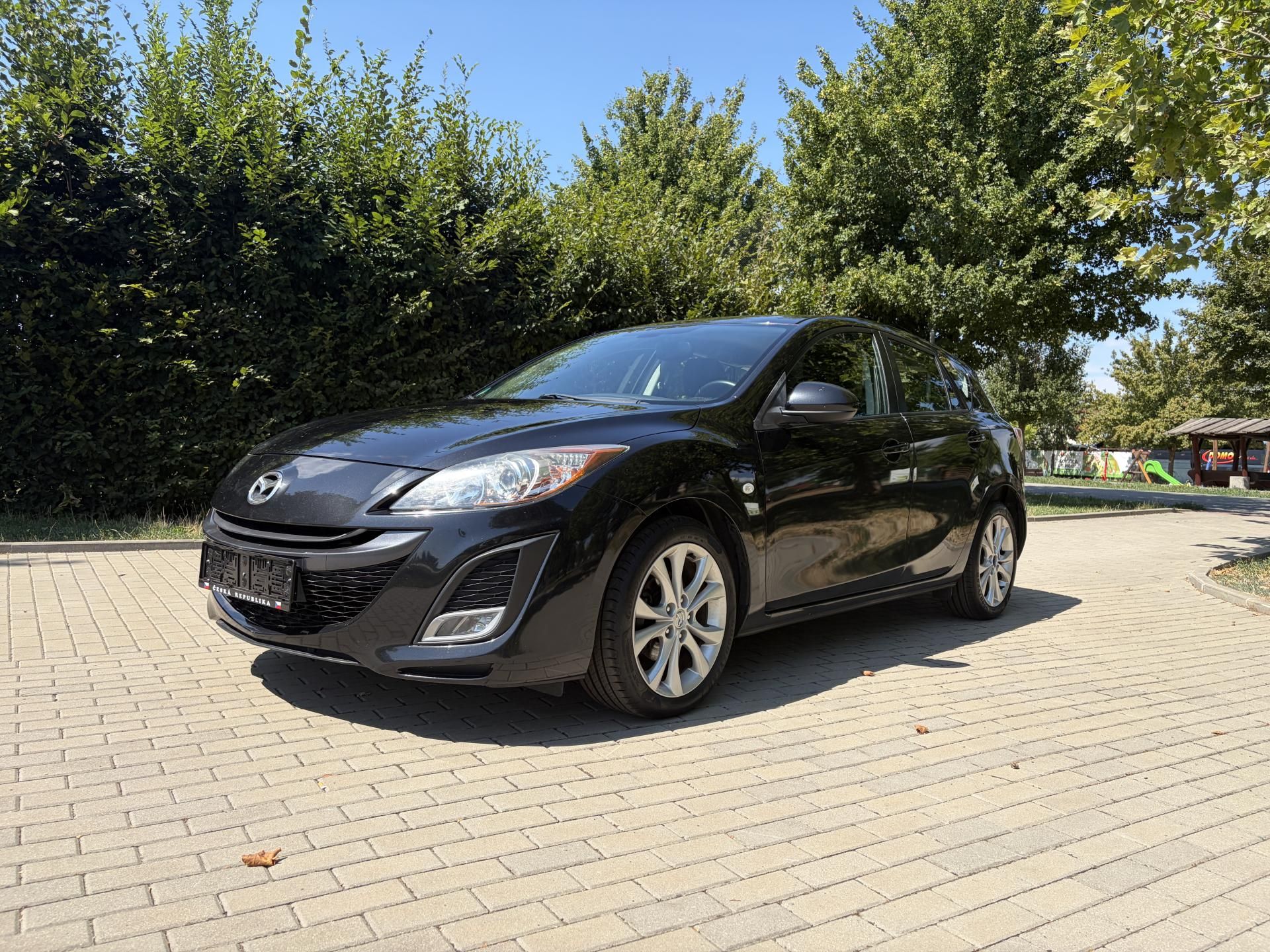 Mazda 3, 1.6 90th Anniversary - fotka 2