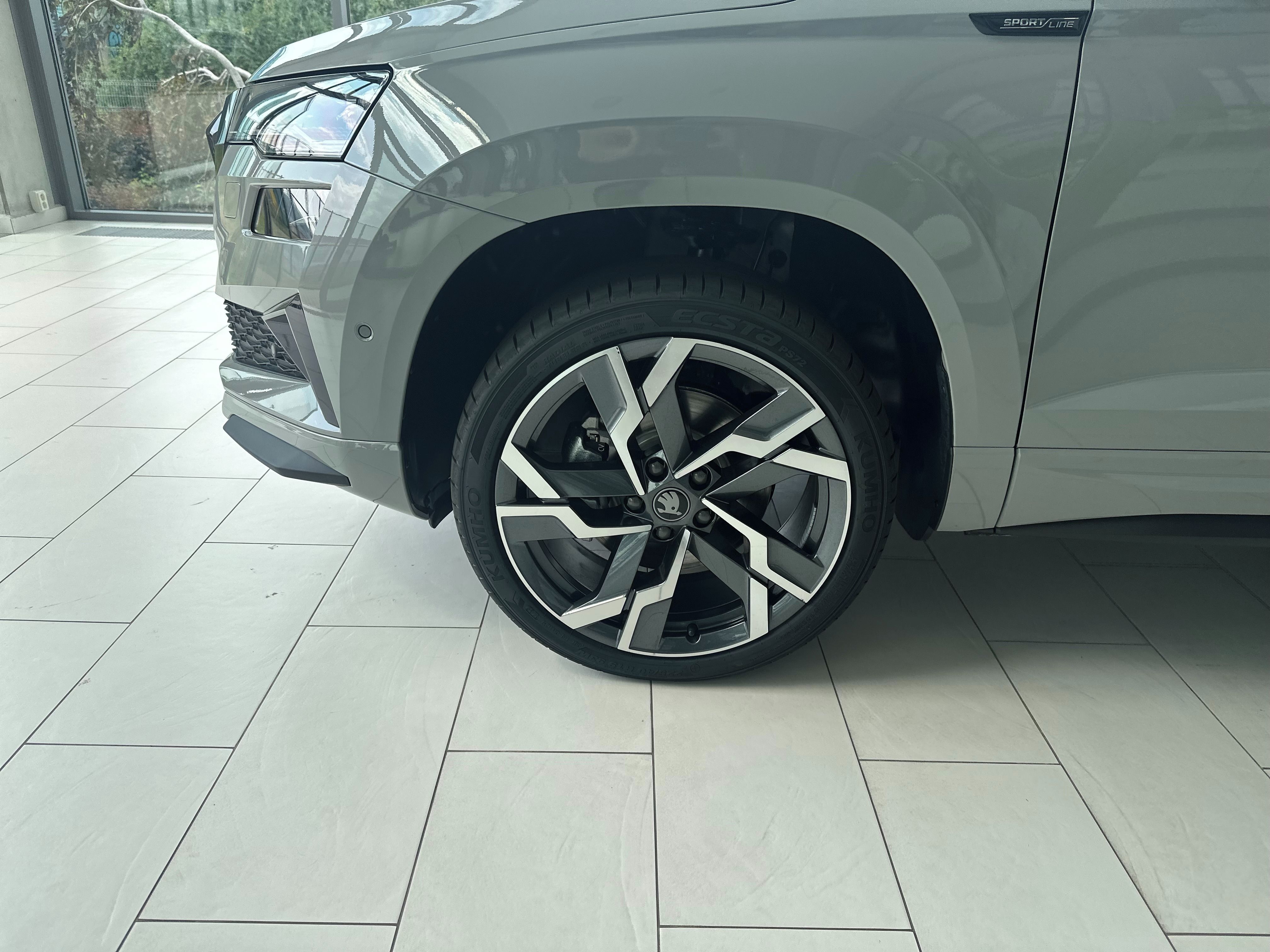 Škoda Karoq, Sportline 1,5 TSI 110kW - fotka 4