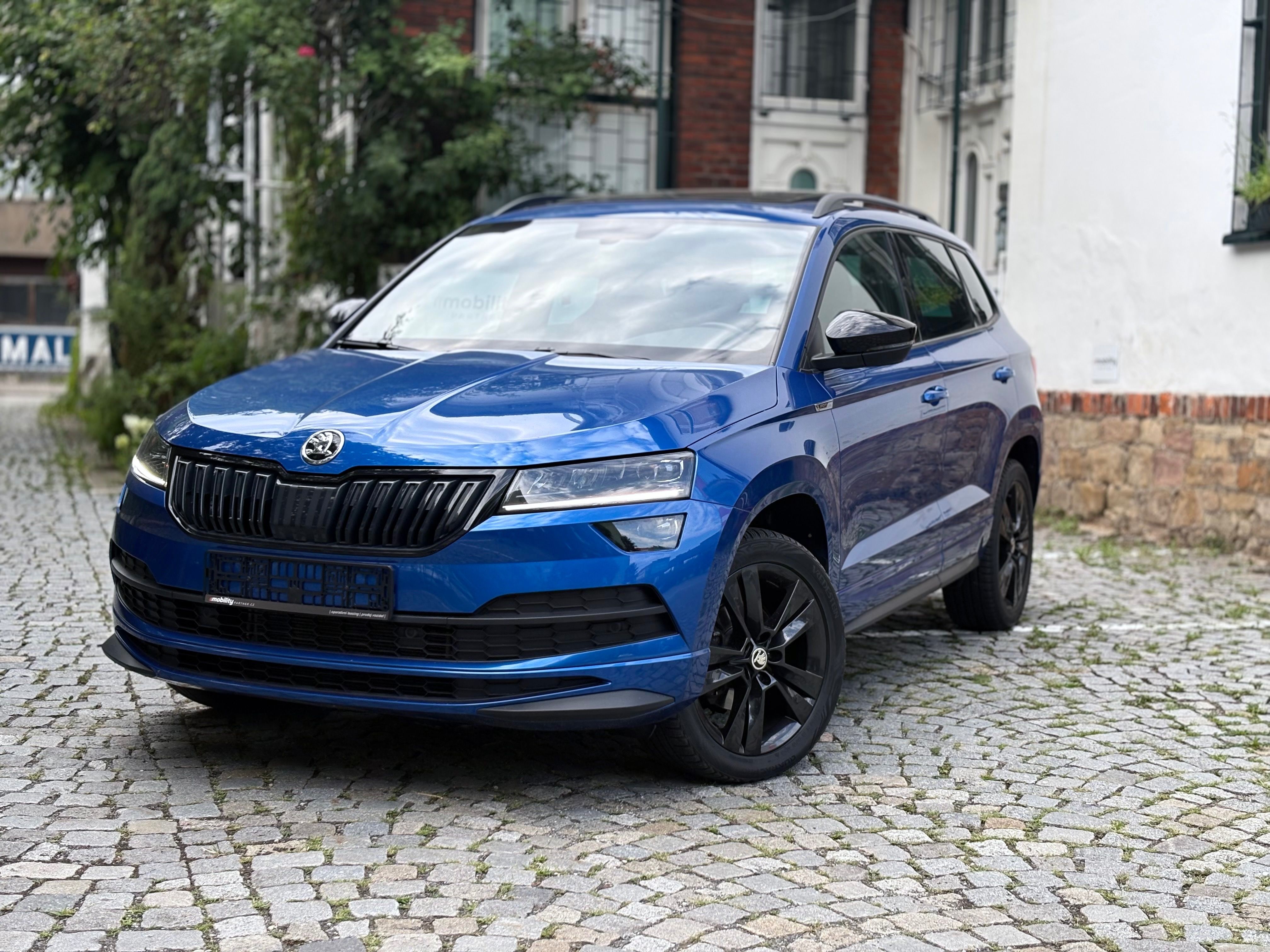 Škoda Karoq, SPORTLINE 1.5 TSI DSG/panorama - fotka 3