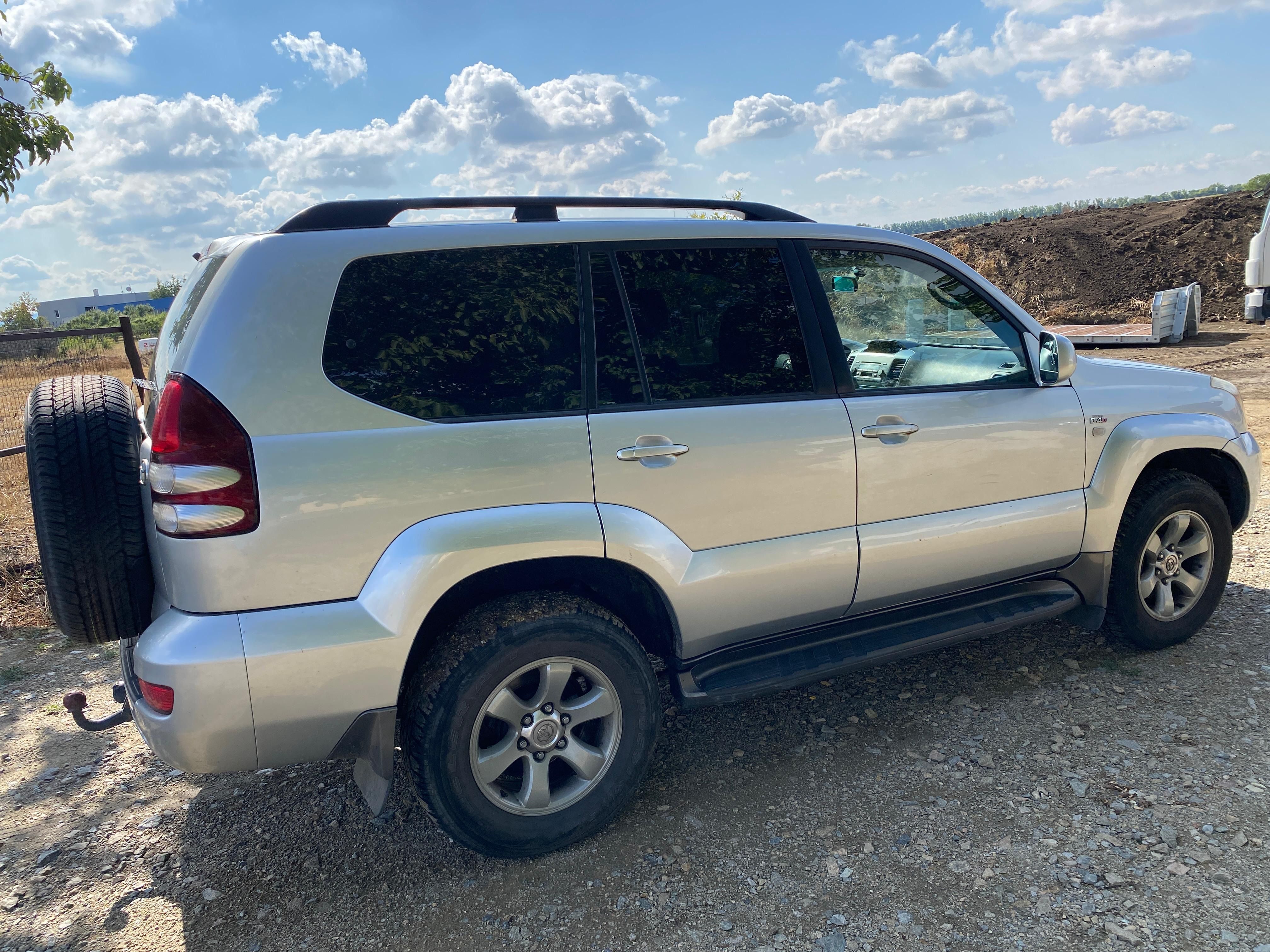 Toyota Land Cruiser, Toyota Land Cruiser 120 3.0 D4 - fotka 5