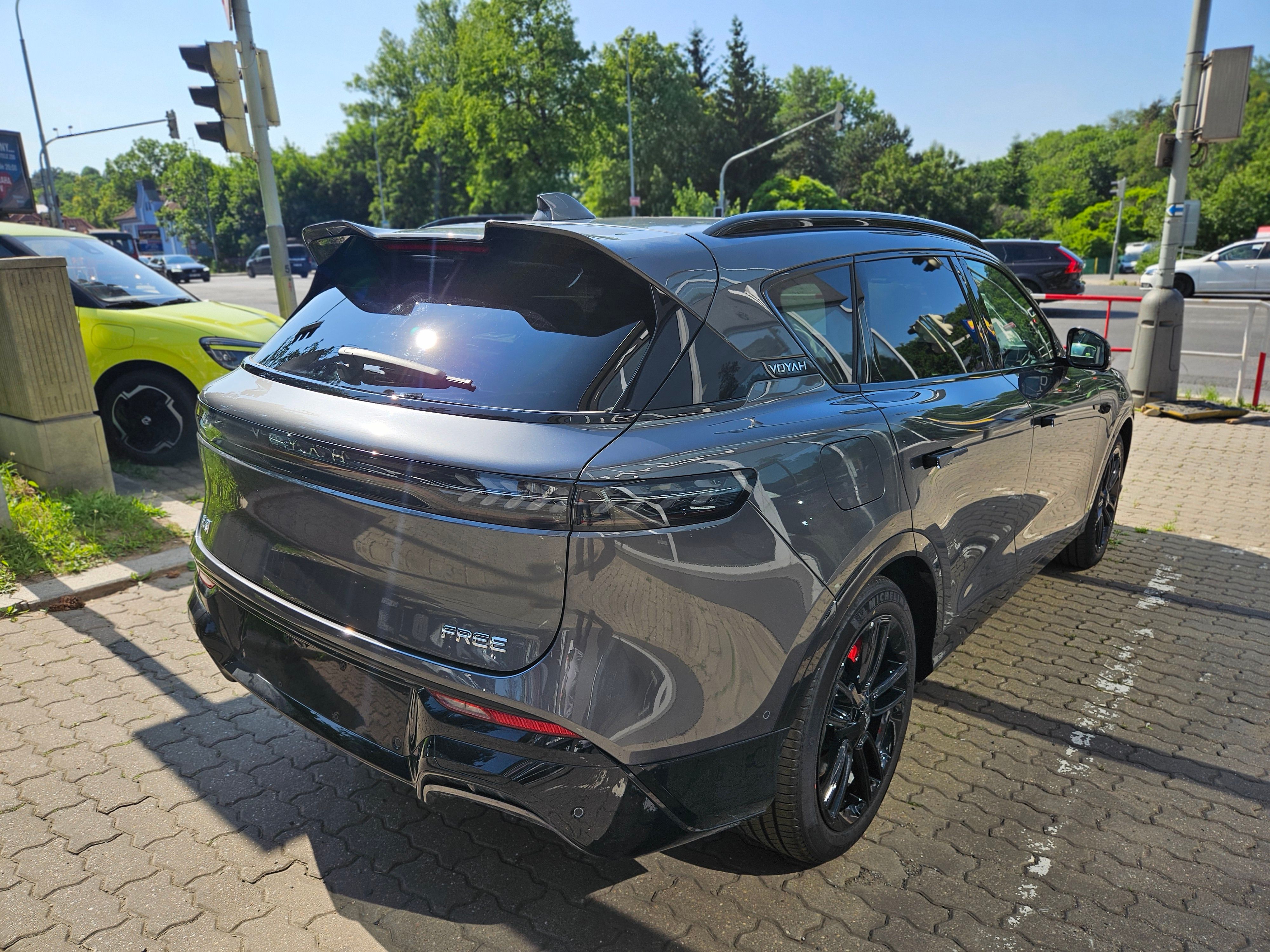 Voyah FREE REV 318, AWD - fotka 5