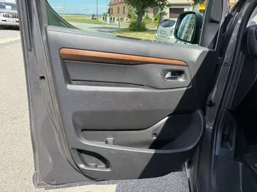 Auto 10