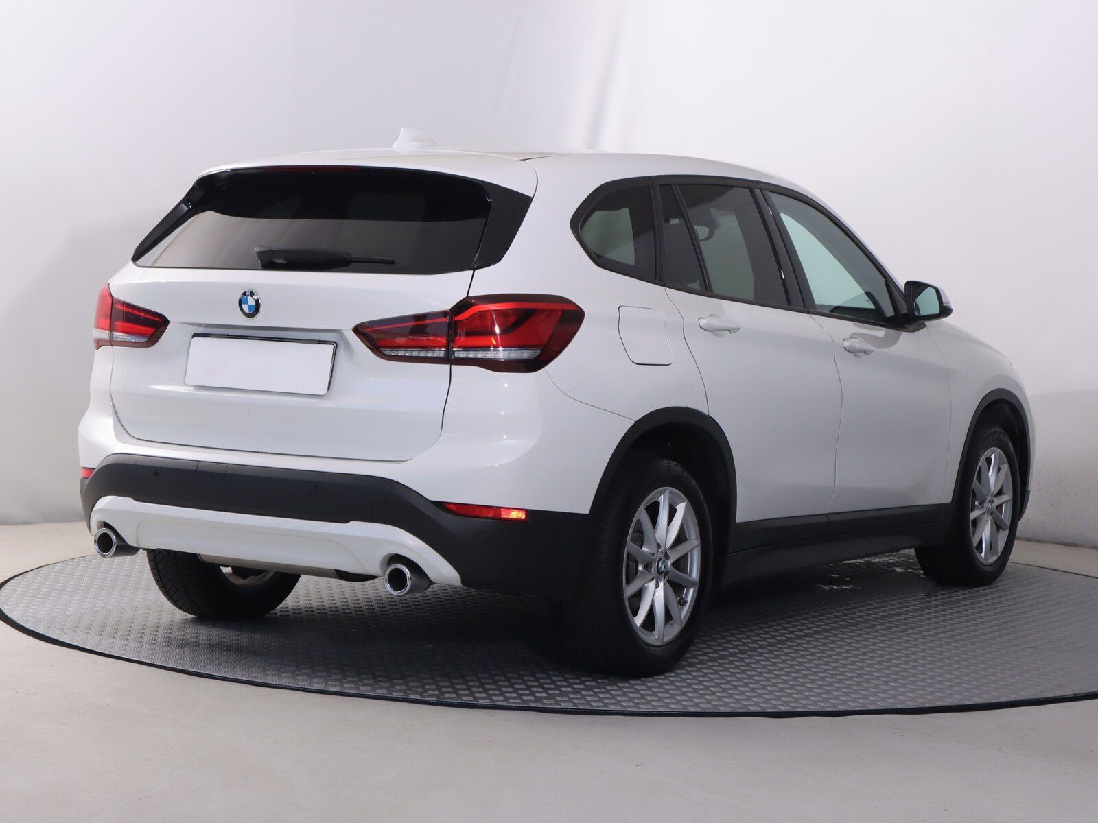 BMW X1, sDrive18d, Automat, Serv.kniha - fotka 5