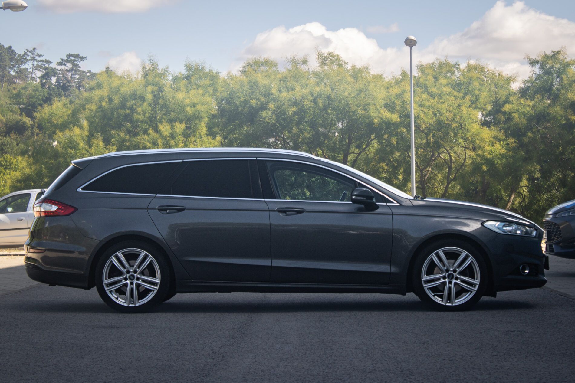 Ford Mondeo - fotka 4