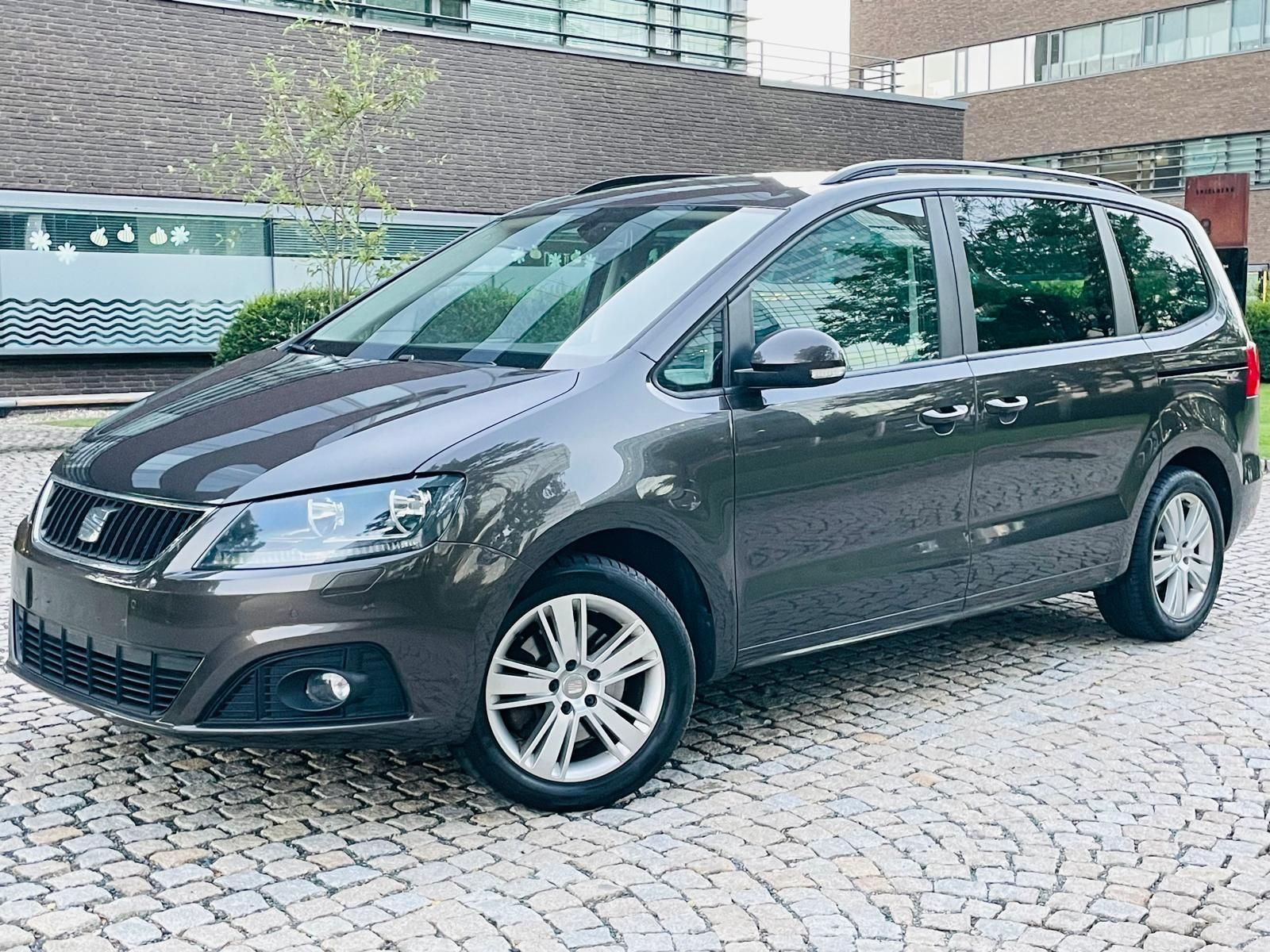 Seat Alhambra, 2.0TDI MANUÁL 7MÍST SERVISKA - fotka 3
