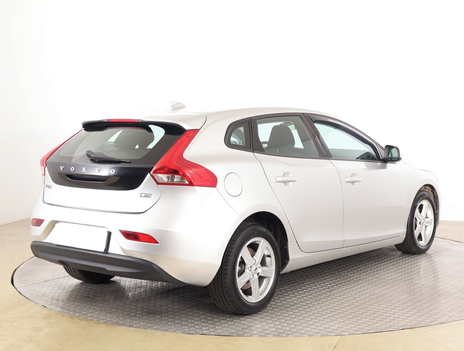 Volvo V40, 2.0 D2, Serv.kniha - fotka 5