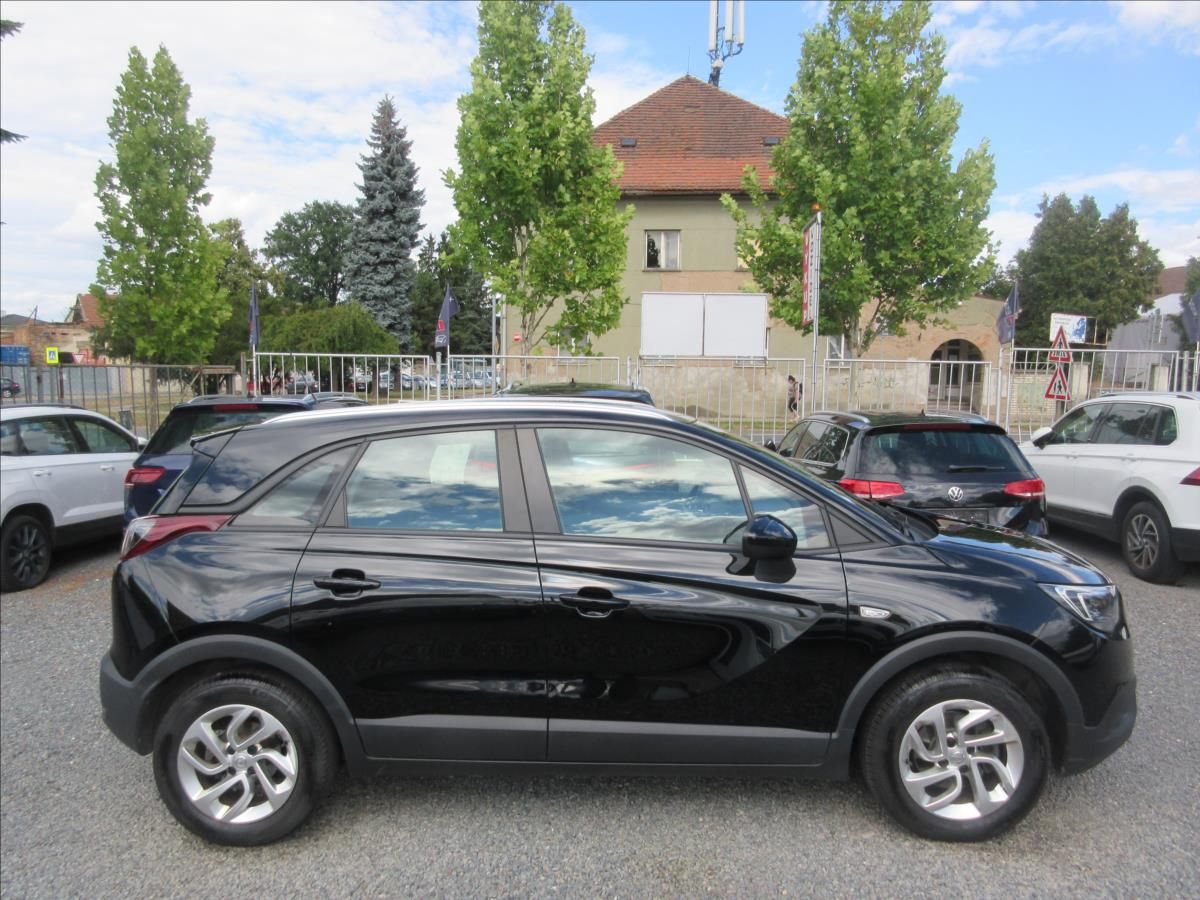 Opel Crossland, 1,2 Turbo - fotka 4