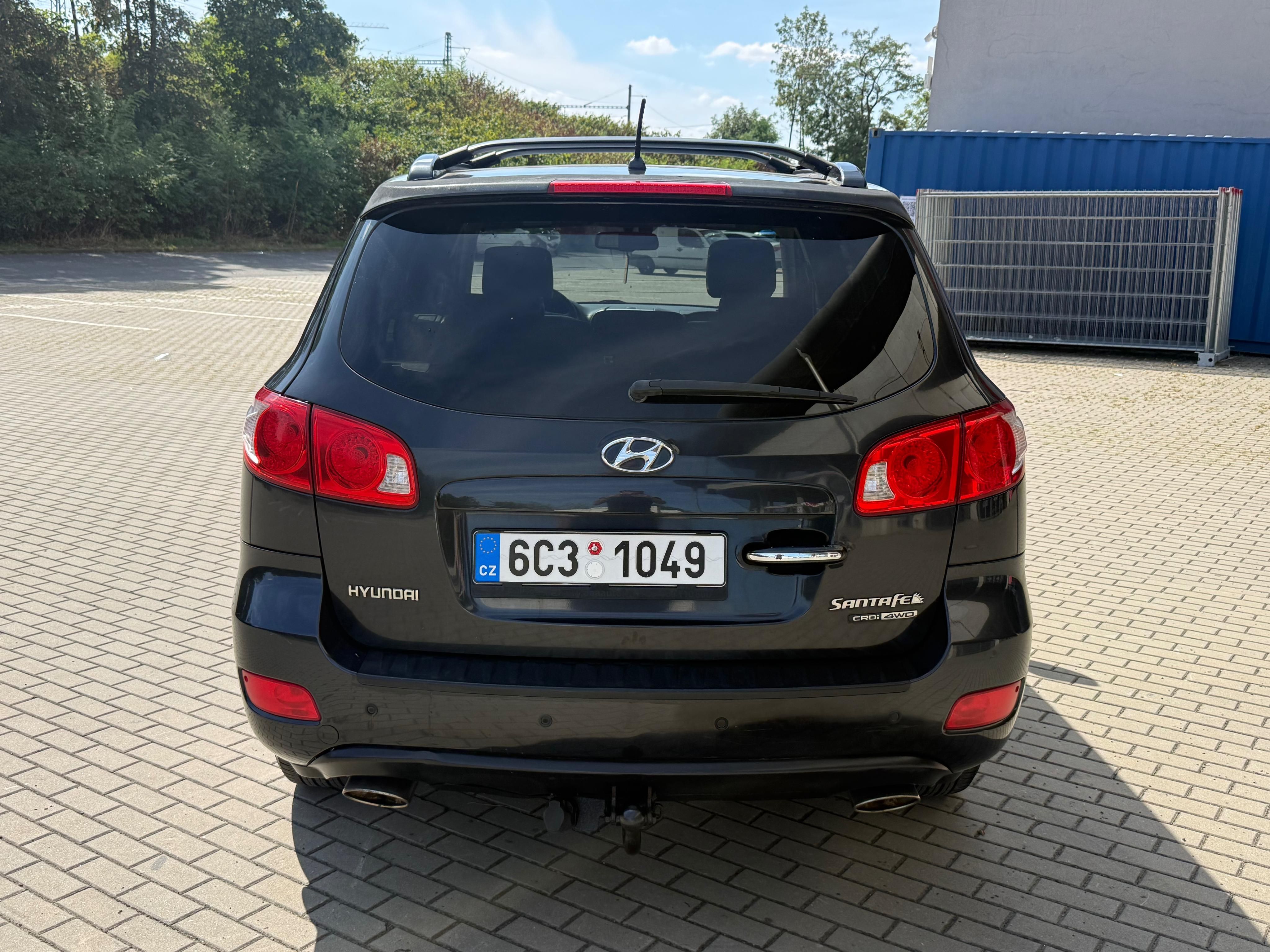 Hyundai Santa Fe, 2.2CRDi, 114kw 4x4 Aut. Tažné - fotka 4