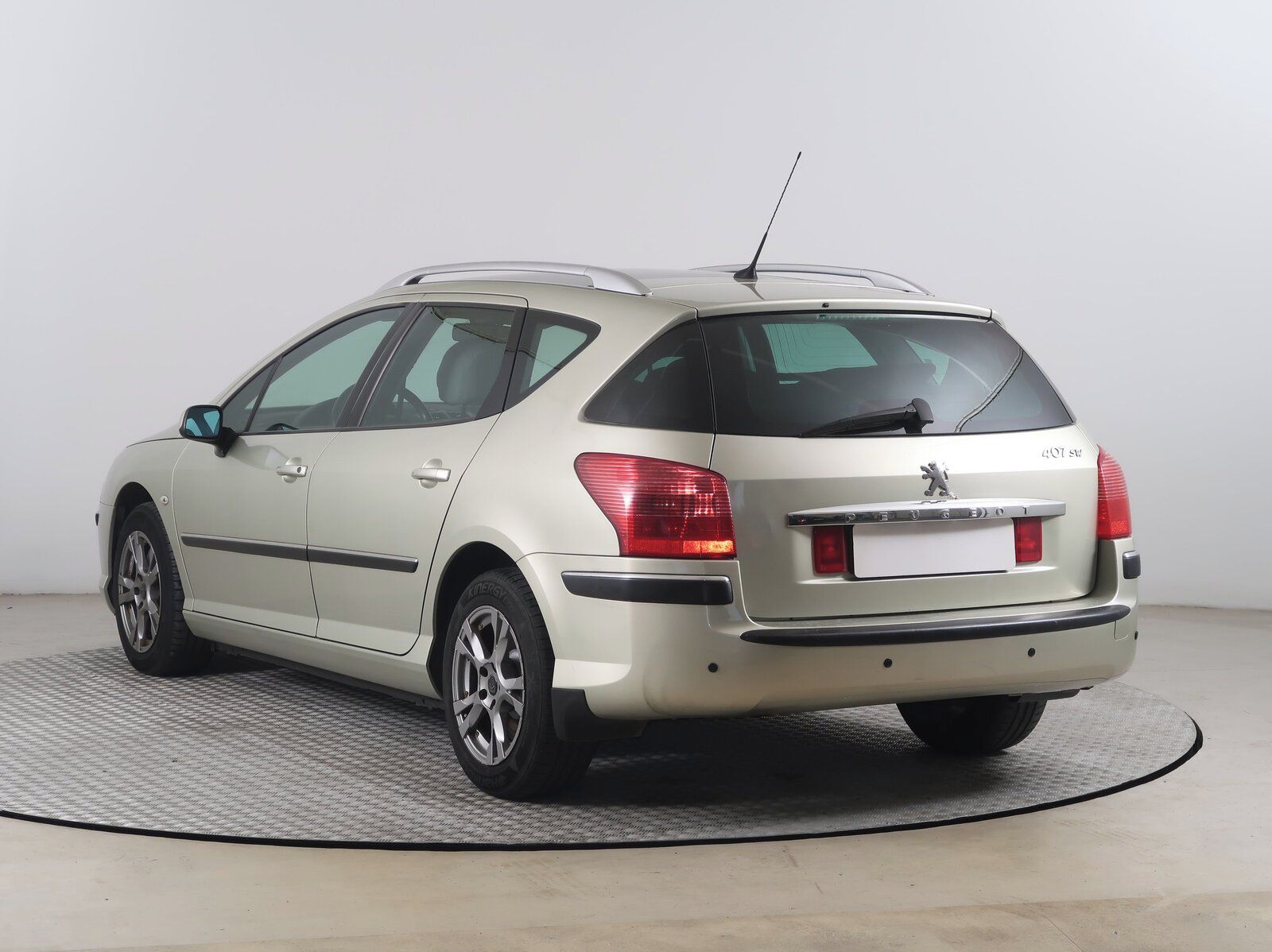 Peugeot 407, 1.6 HDi, udržované - fotka 4