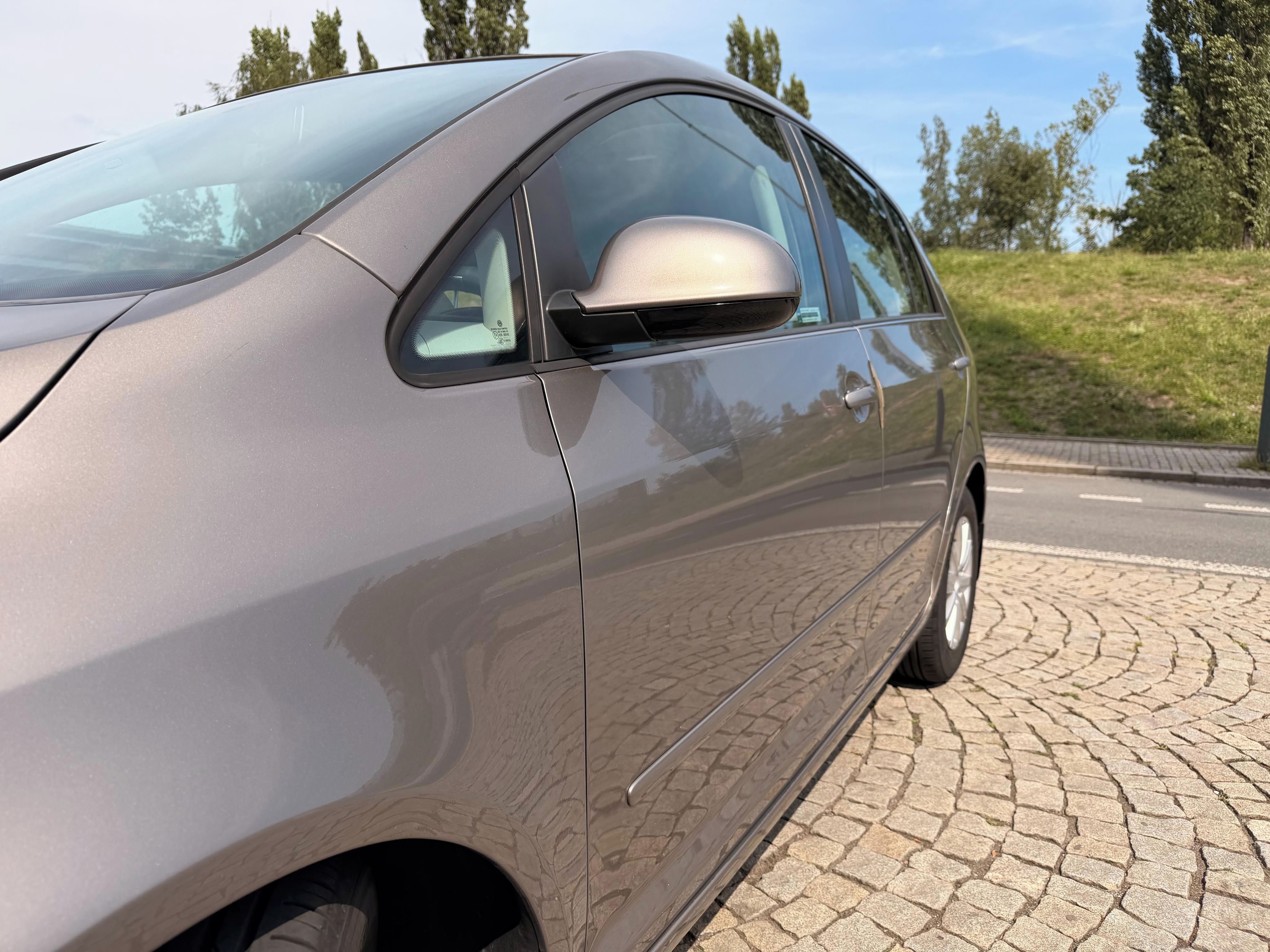 Volkswagen Golf Plus, 1.6 TDI DSG Top Servis|CarPlay - fotka 2