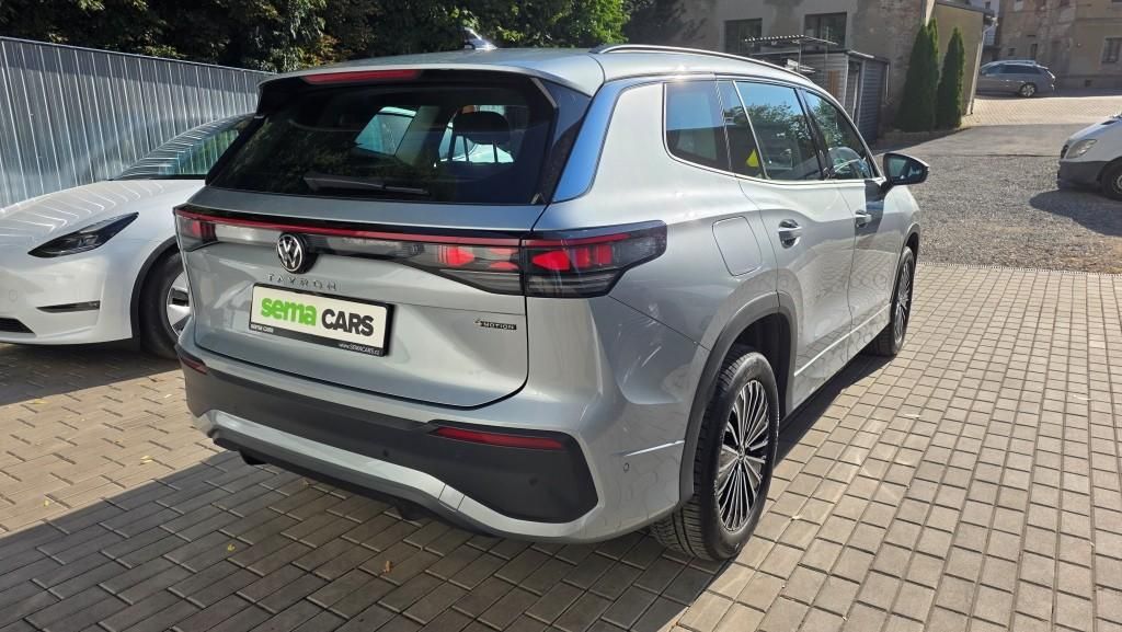 Volkswagen Tayron, 2.0 TDI 142kW 4x4 DSG7 7míst - fotka 5