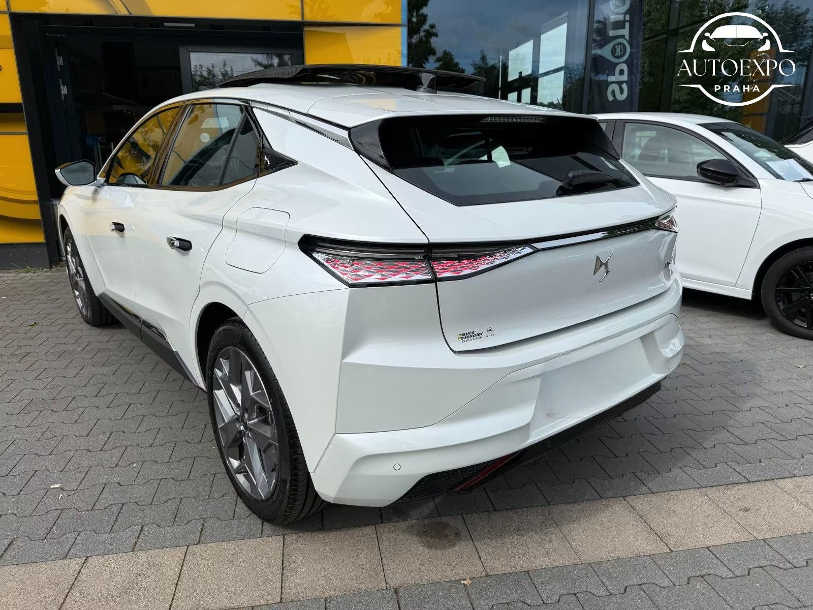 DS 4, E-Tense Pallas PHEV - fotka 6