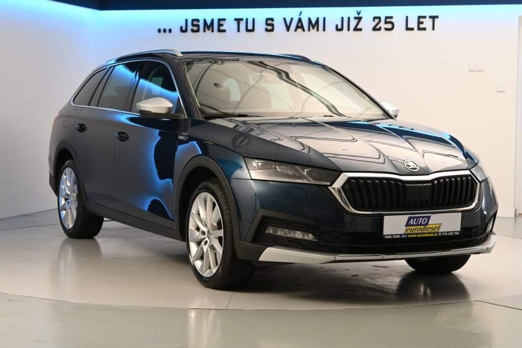 Škoda Octavia, 2.0 SCOUT 4x4 DSG Matrix LED T - fotka 4