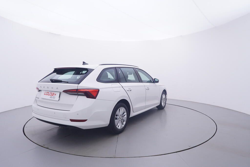Škoda Octavia, Ambition 1.5 TSI 110 kW - fotka 5