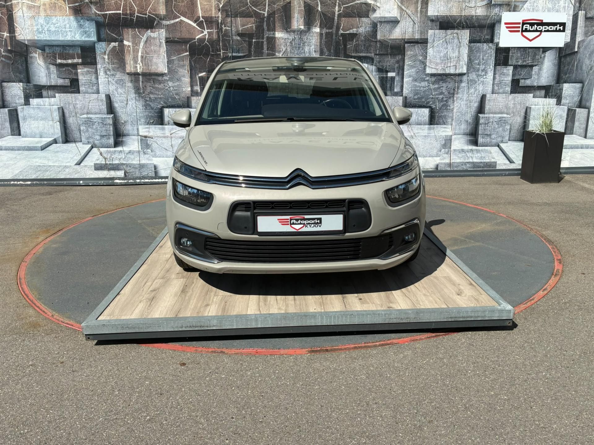 Citroën C4 Picasso, 1.6HDi,88KW,MASÁŽ, BLIS, 1.MAJ - fotka 2