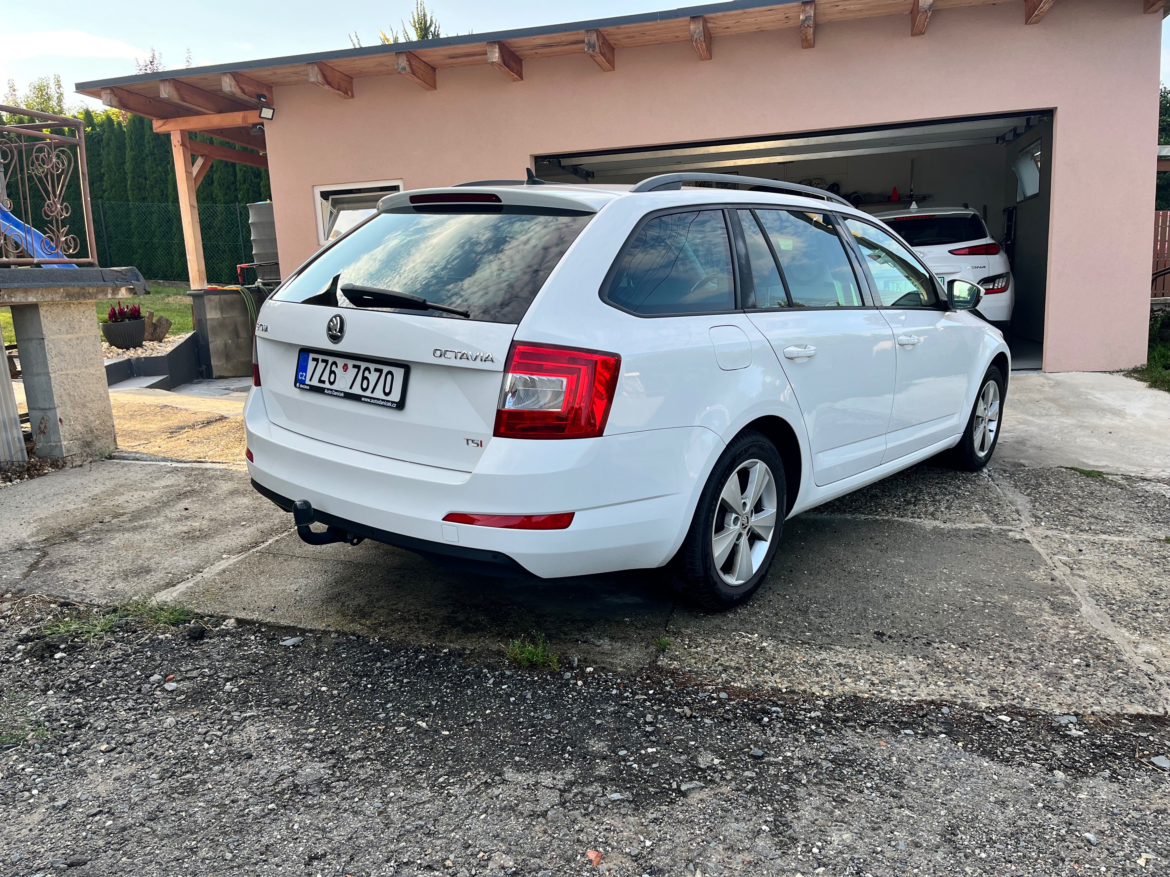Škoda Octavia, Škoda Octavia Combi 1.4 TSI - fotka 5