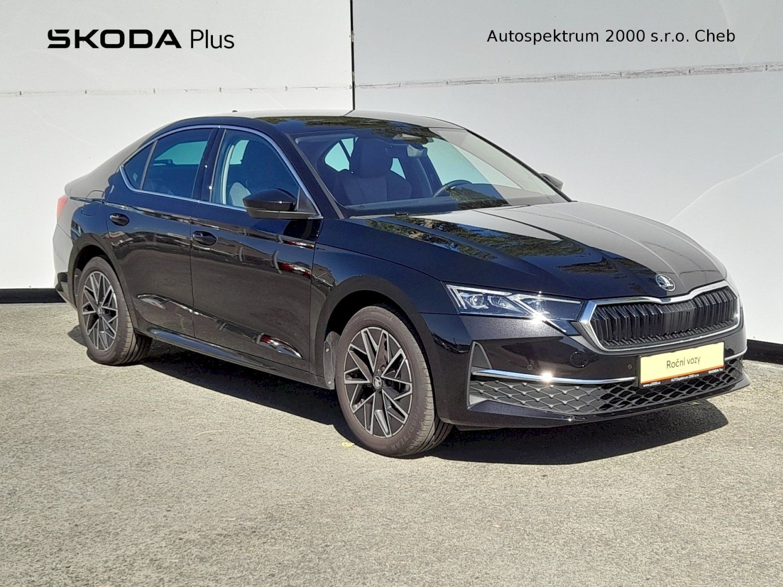 Škoda Octavia, Top Selection M-HEV 1.5 TSI 11 - fotka 6