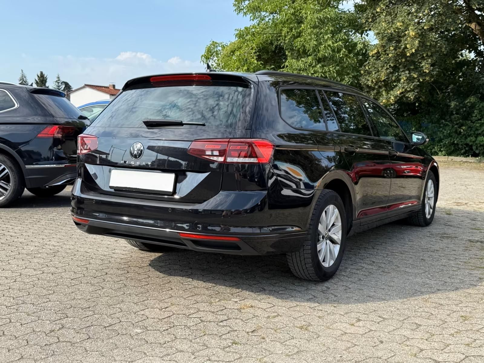 Volkswagen Passat, 2.0TDI DSG 110kW 1.Maj DPH TZ - fotka 2