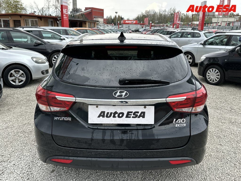 Hyundai i40, 1.7CRDi,2.maj,ČR,Navi,AC - fotka 5