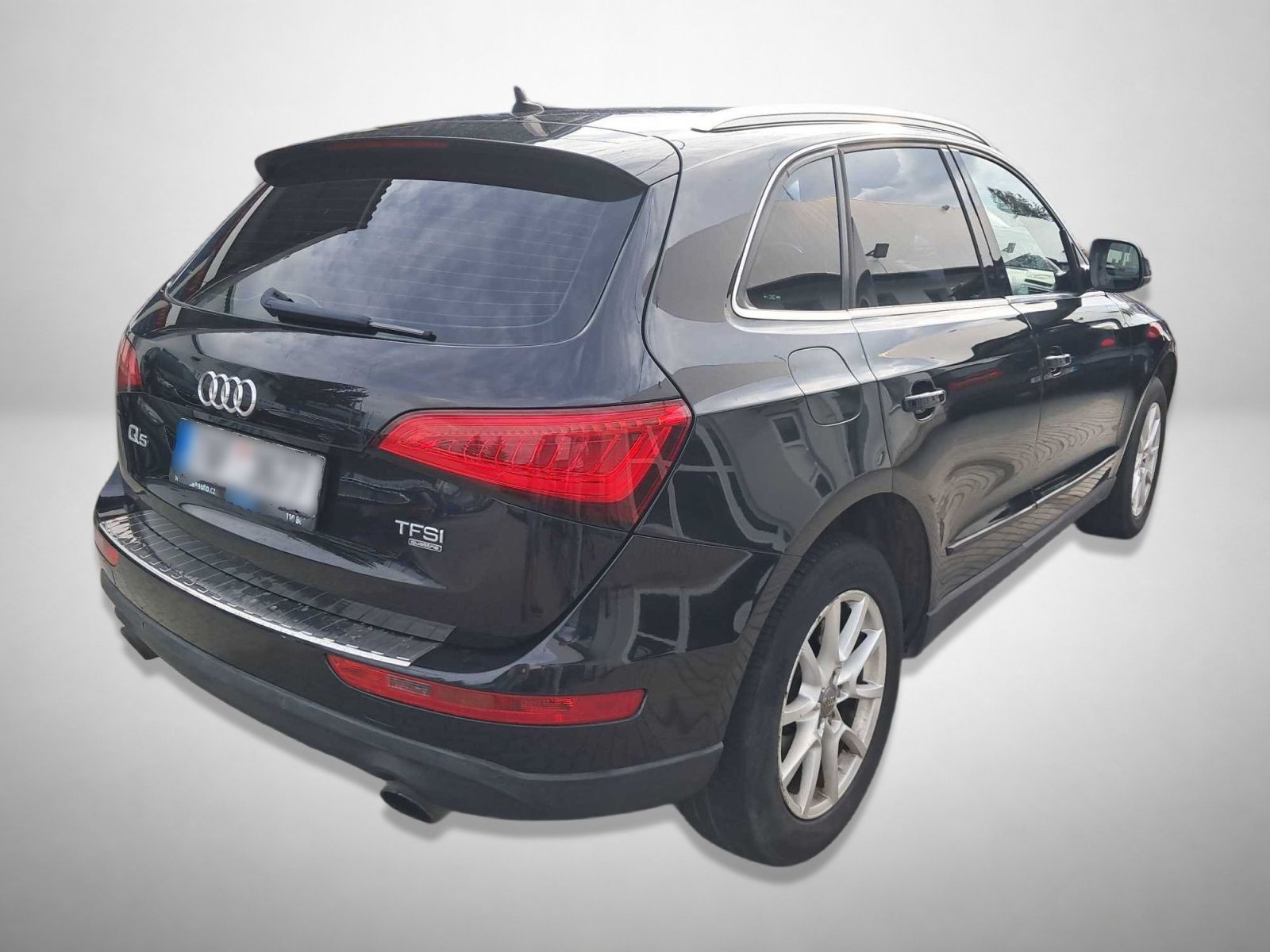 Audi Q5, 2.0 TFSI, Exclusive, 4X4 - fotka 2