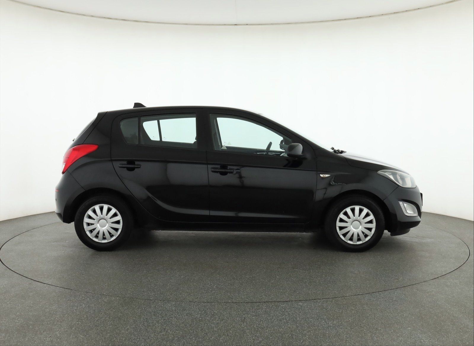 Hyundai i20, 1.1 CRDi, Klima, El. okna - fotka 6