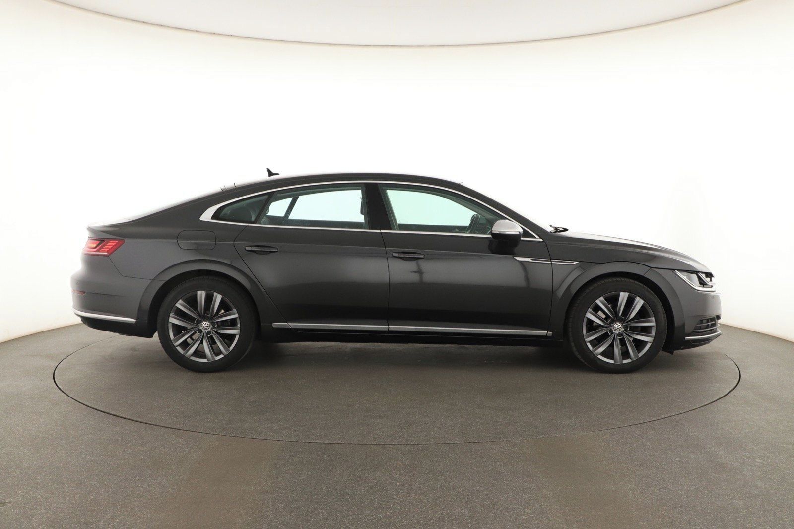 Volkswagen Arteon, 2.0 TSI, Elegance, Automat - fotka 6